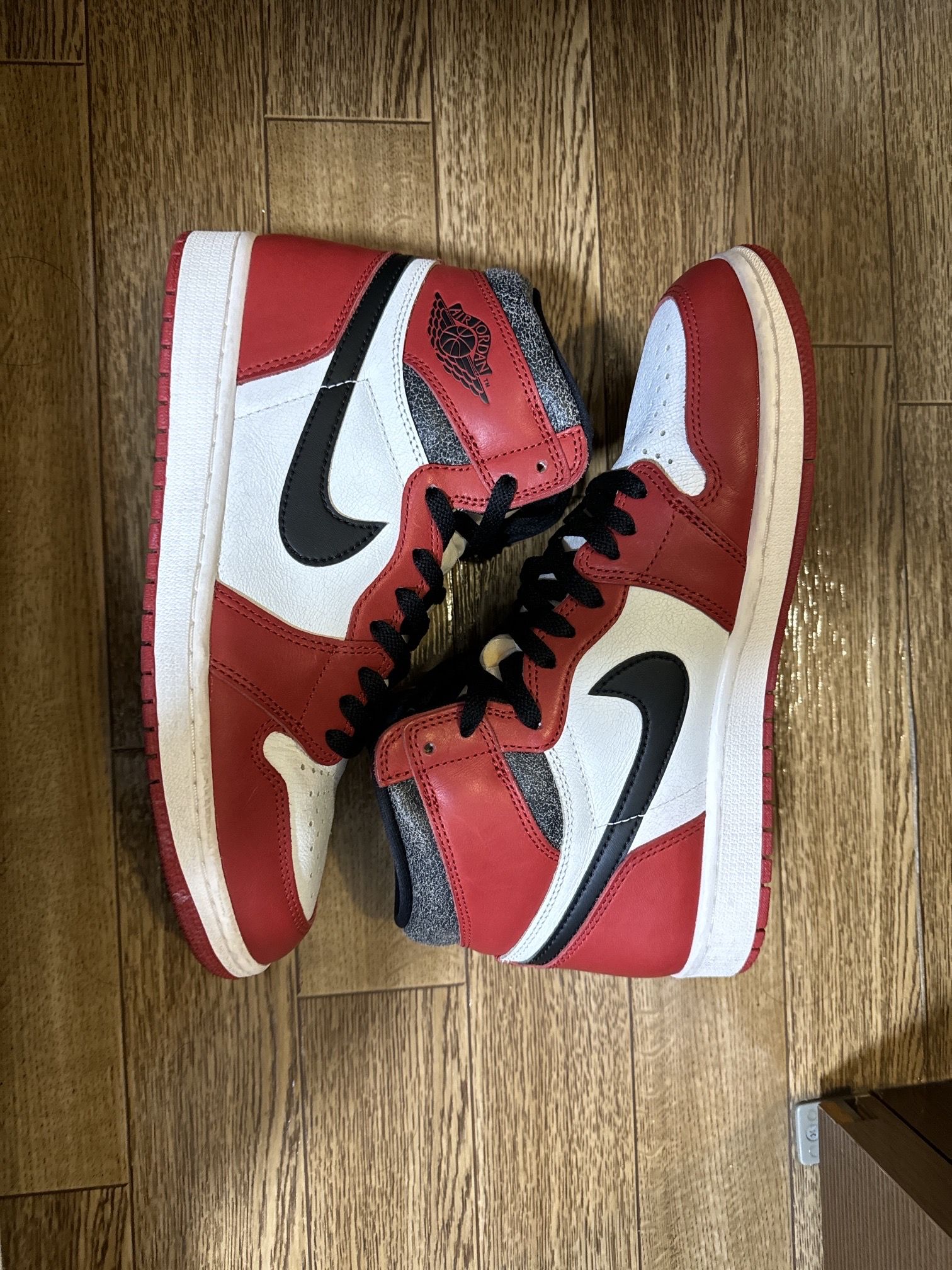 Nike Air Jordan 1 High OG "Lost & Found/Chicago"