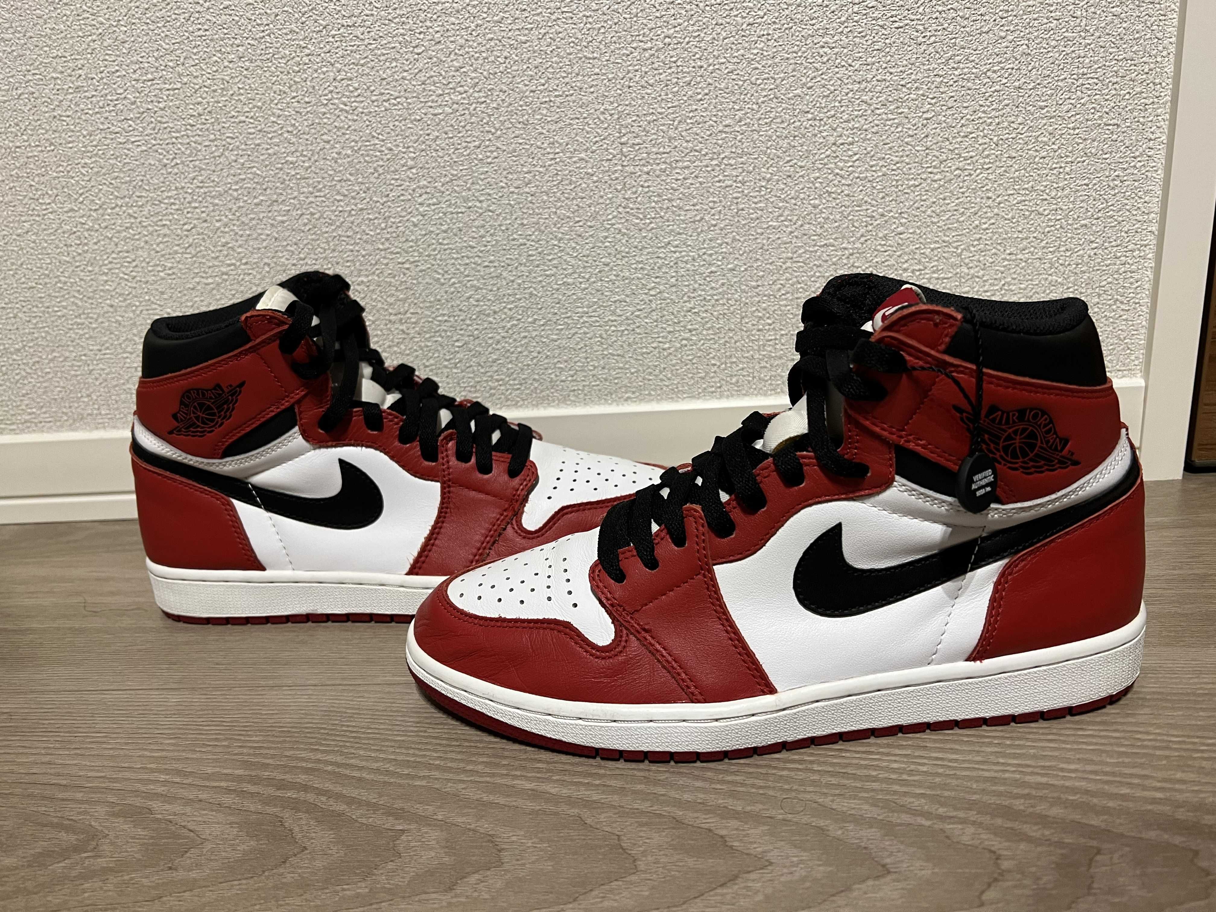 Nike Air Jordan 1 Retro High "Chicago" (2015)