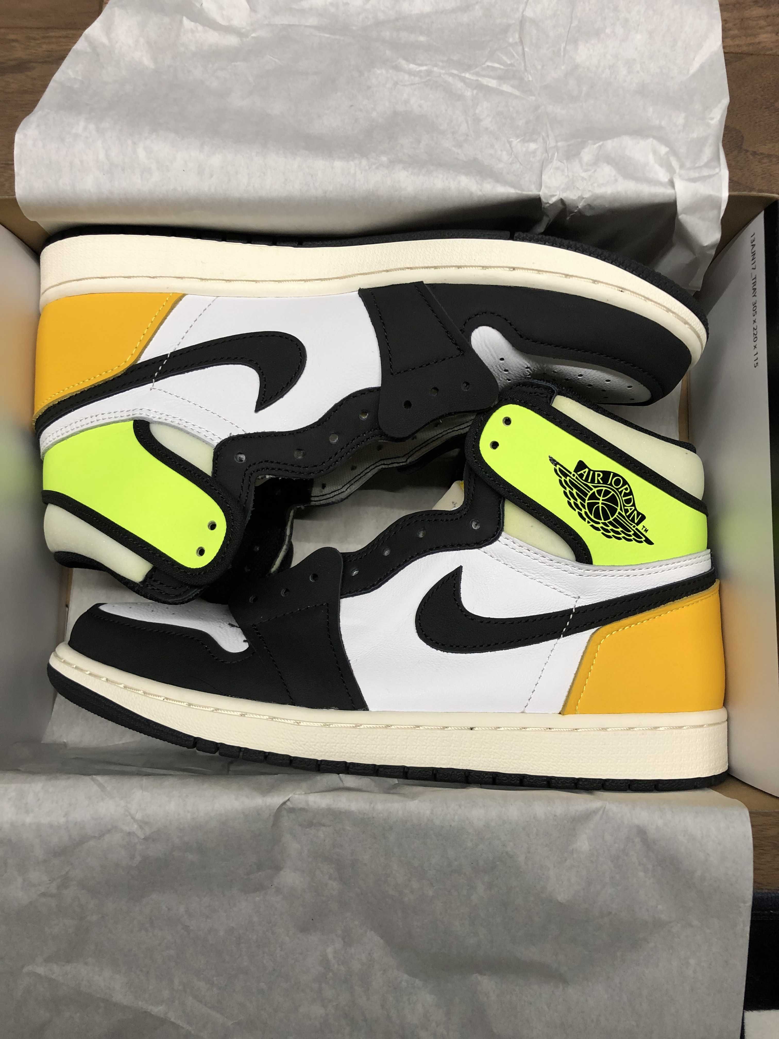 Nike Air Jordan 1 High OG "Volt Gold"