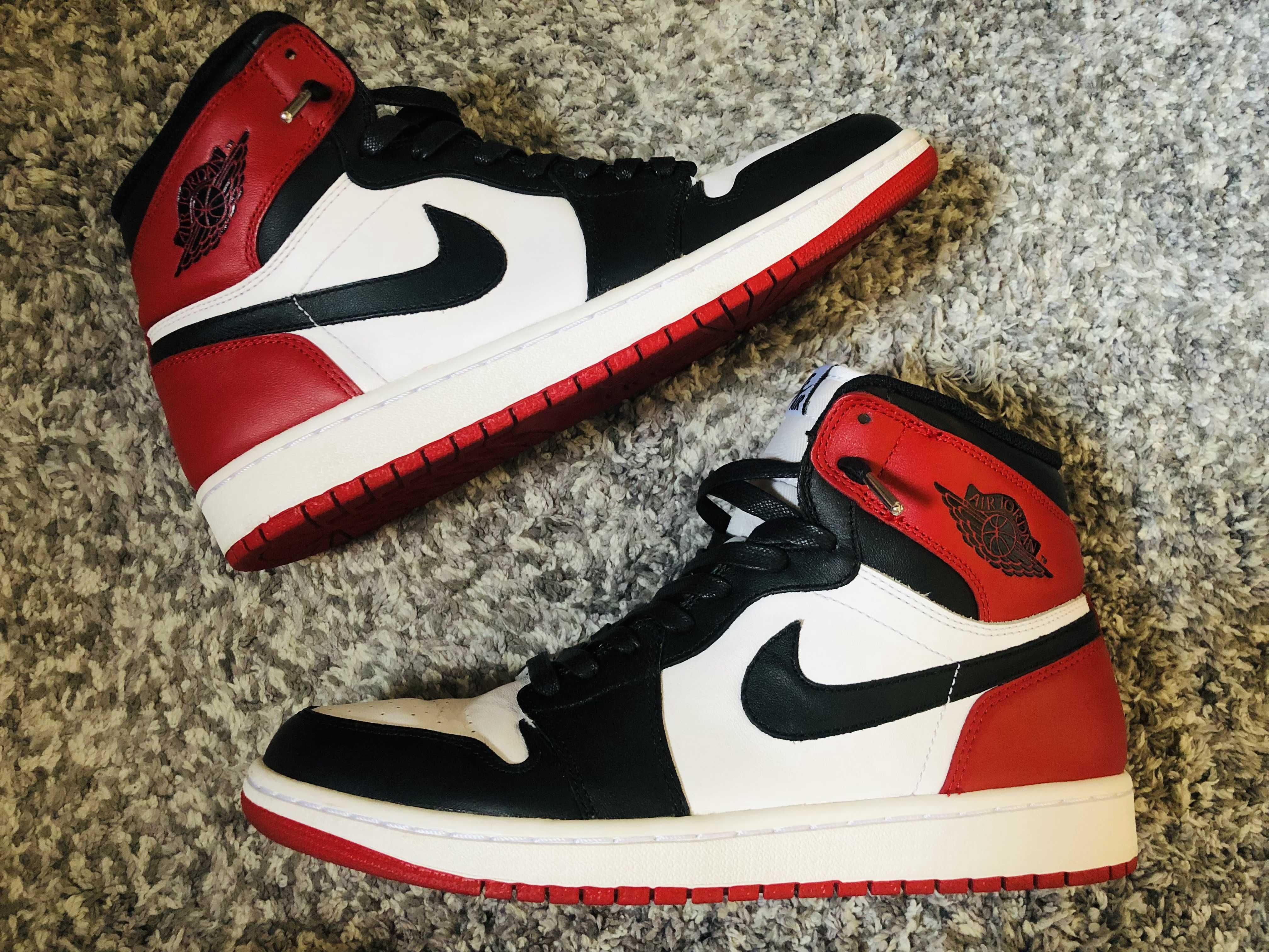 Nike Air Jordan 1 Retro High OG "Black Toe" (2013)