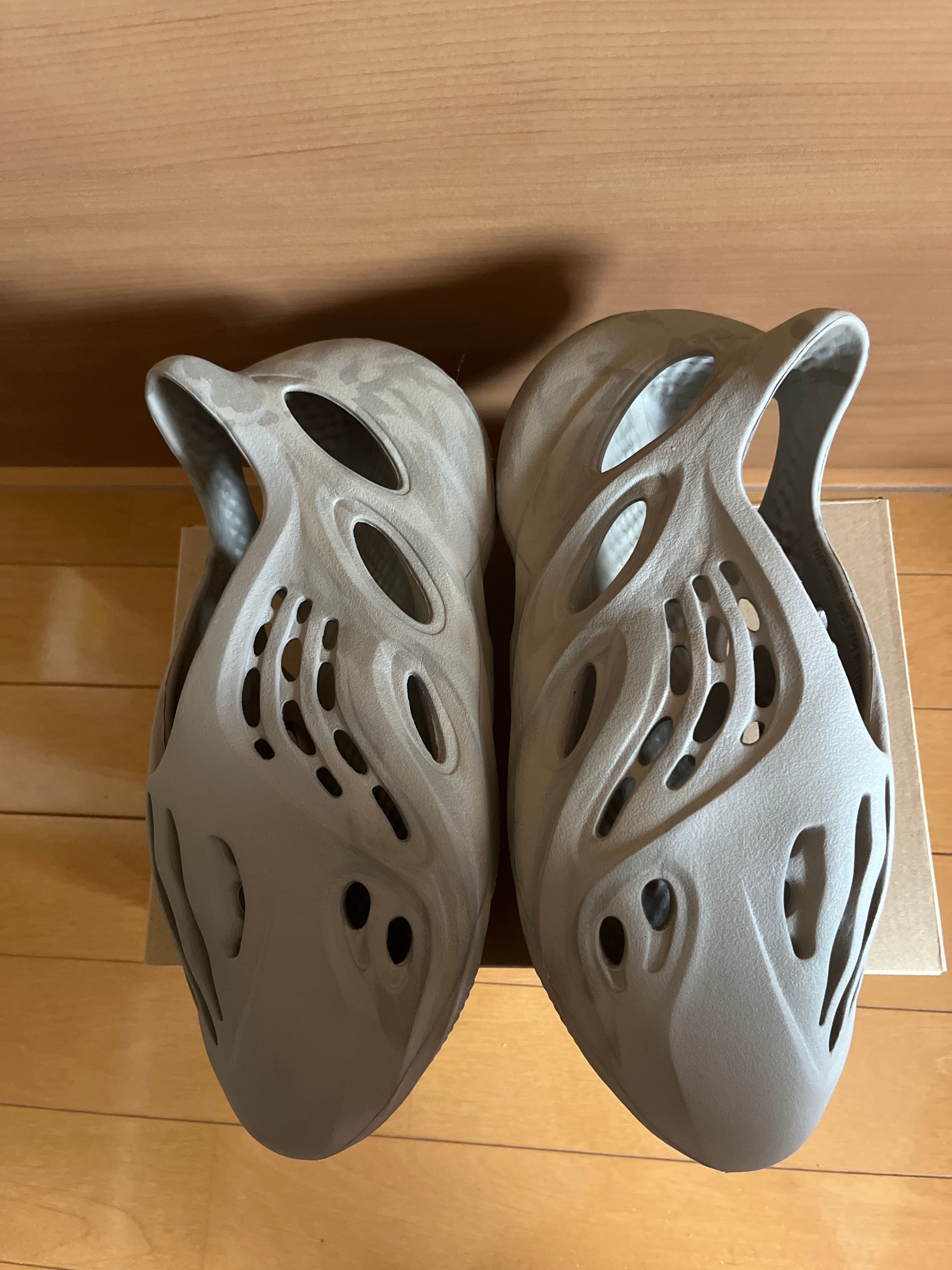 adidas YEEZY Foam Runner "Stone Sage"