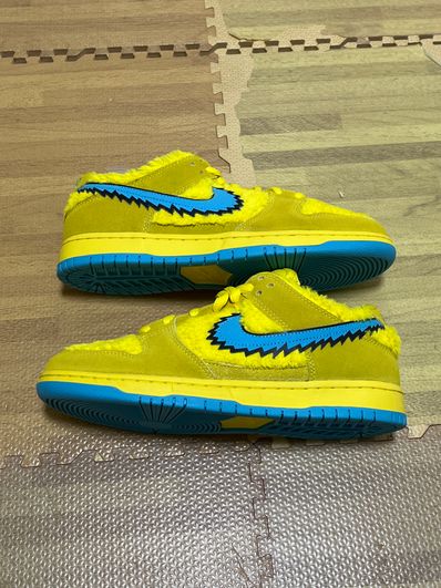 Grateful Dead × Nike SB Dunk Low "Yellow Bear"