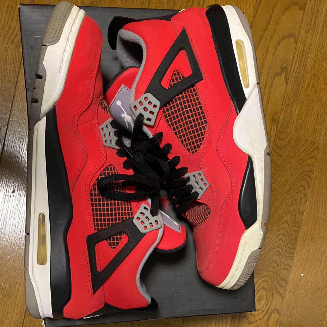 Nike Air Jordan 4 Retro "Toro Bravo"