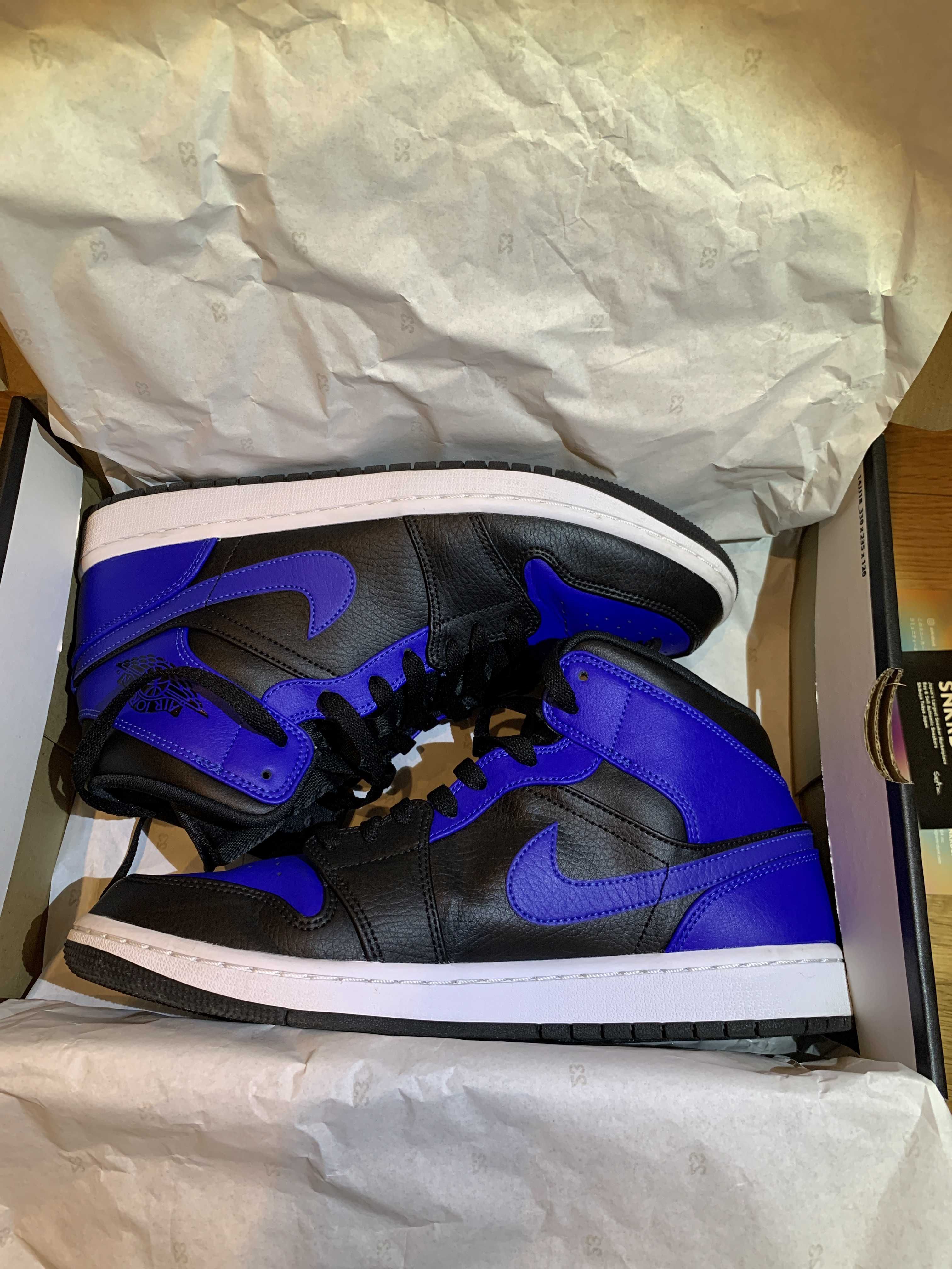 Nike Air Jordan 1 Mid "Hyper Royal"