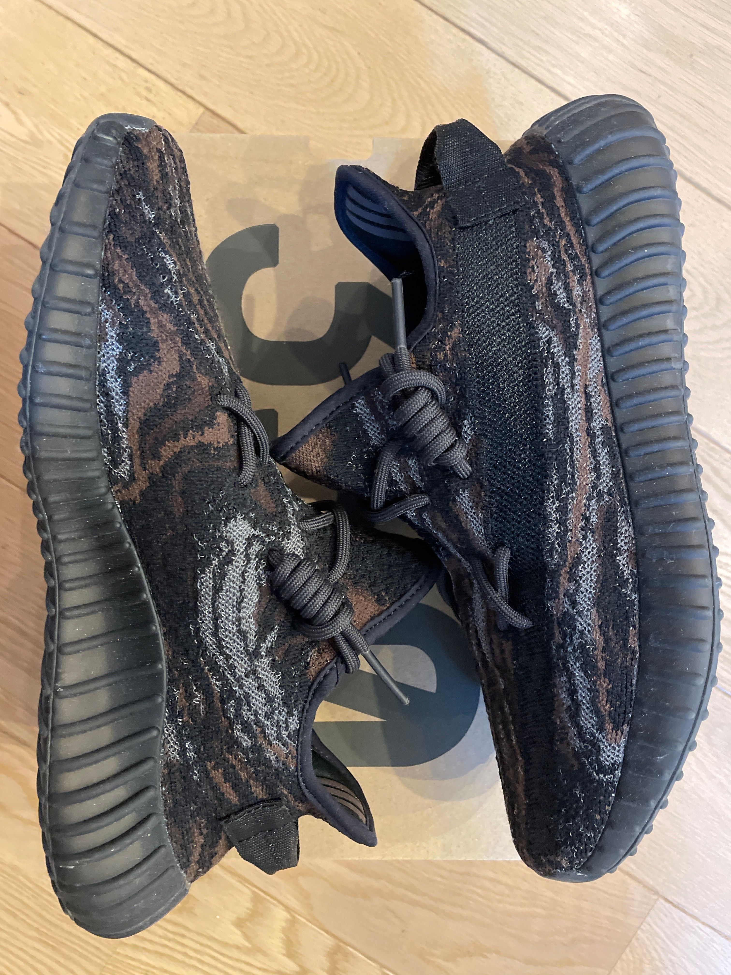 adidas YEEZY Boost 350 V2 "MX Rock"