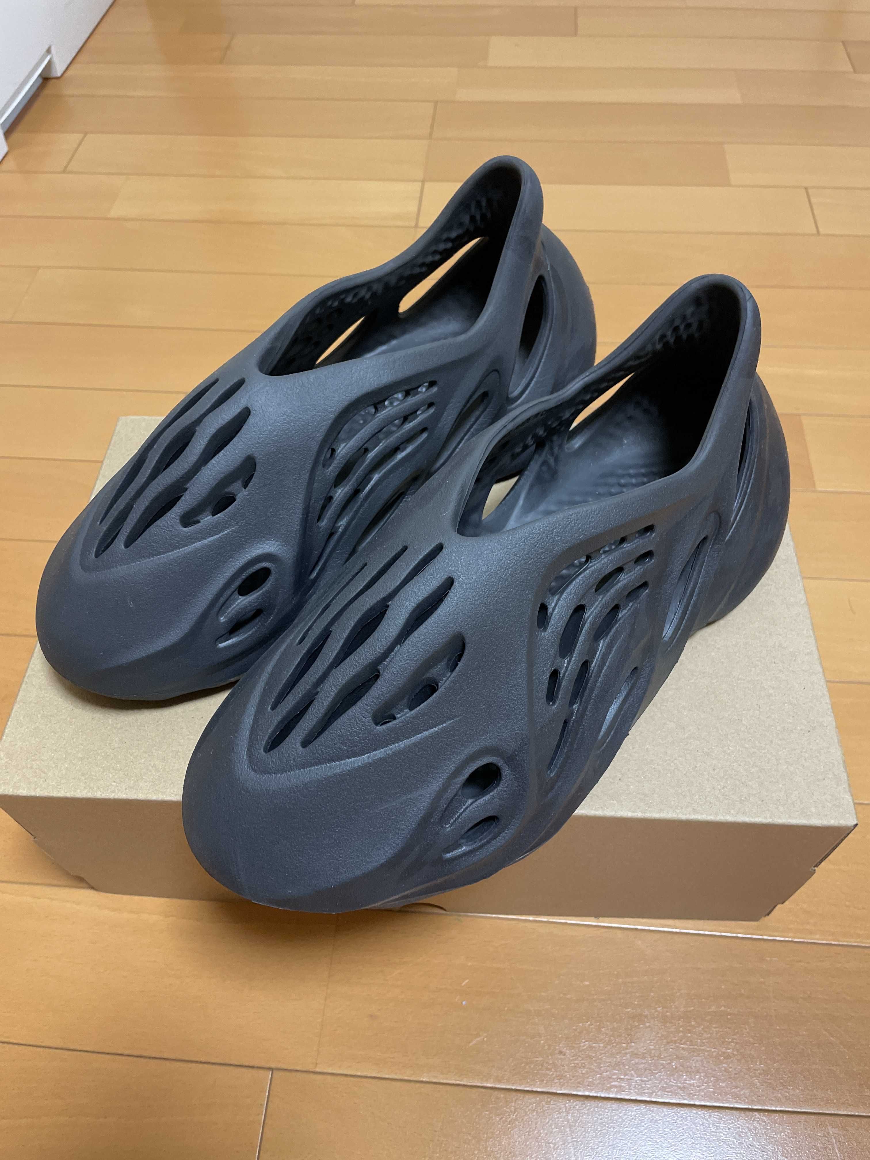 adidas YEEZY Foam Runner "Onyx"