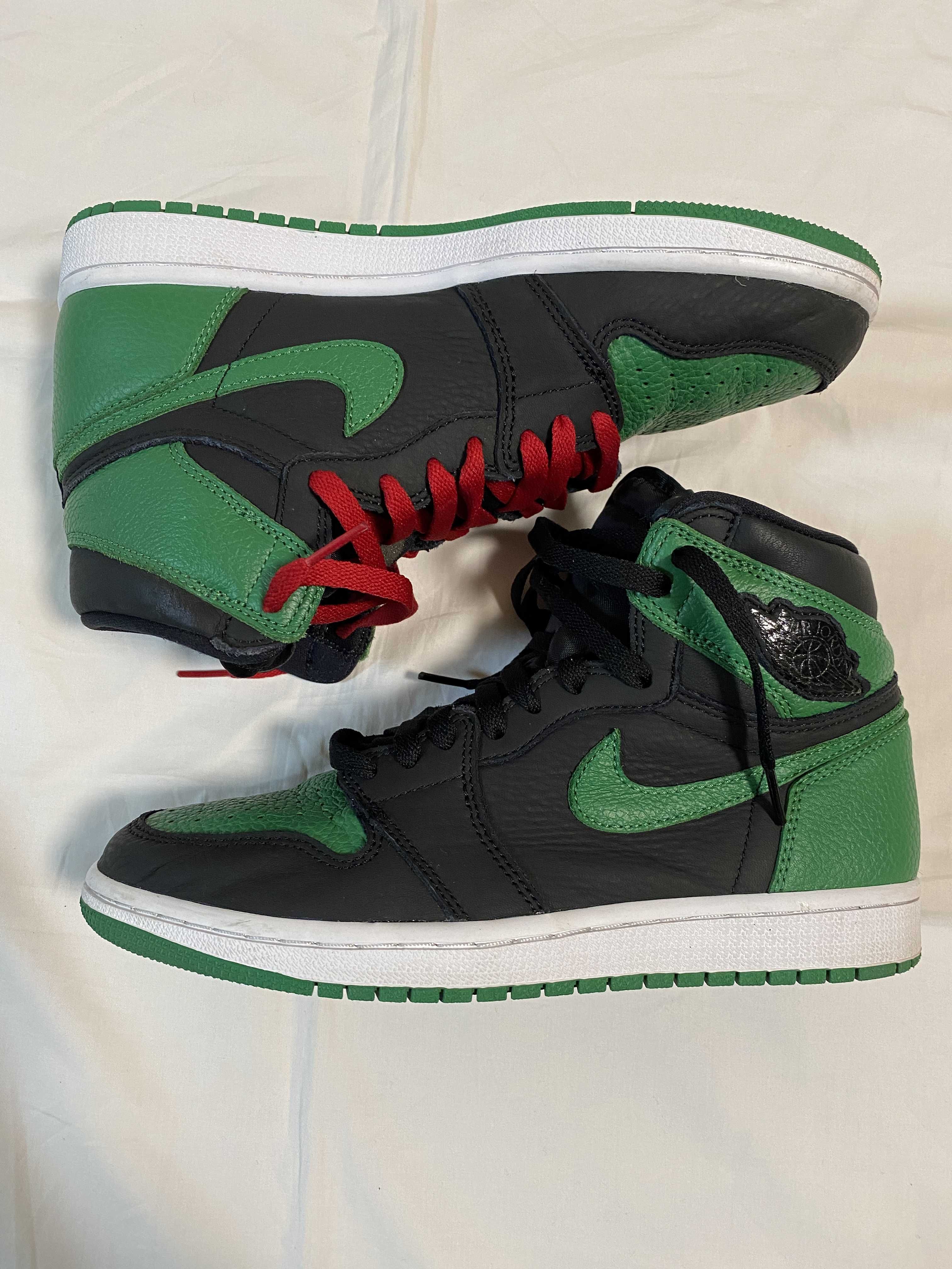 Nike Air Jordan 1 Retro High OG "Black/Pine Green" (2020)