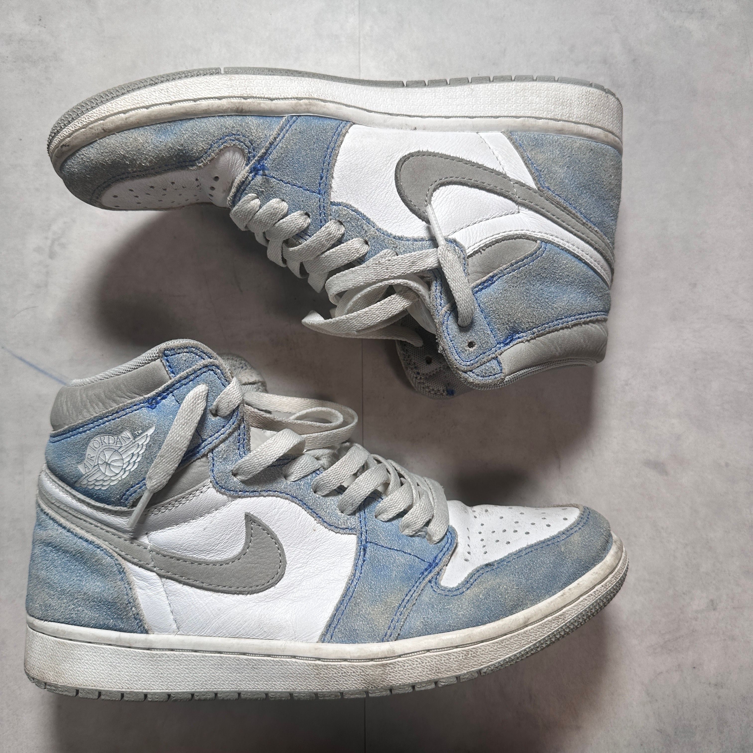 Nike Air Jordan 1 High OG "Hyper Royal"