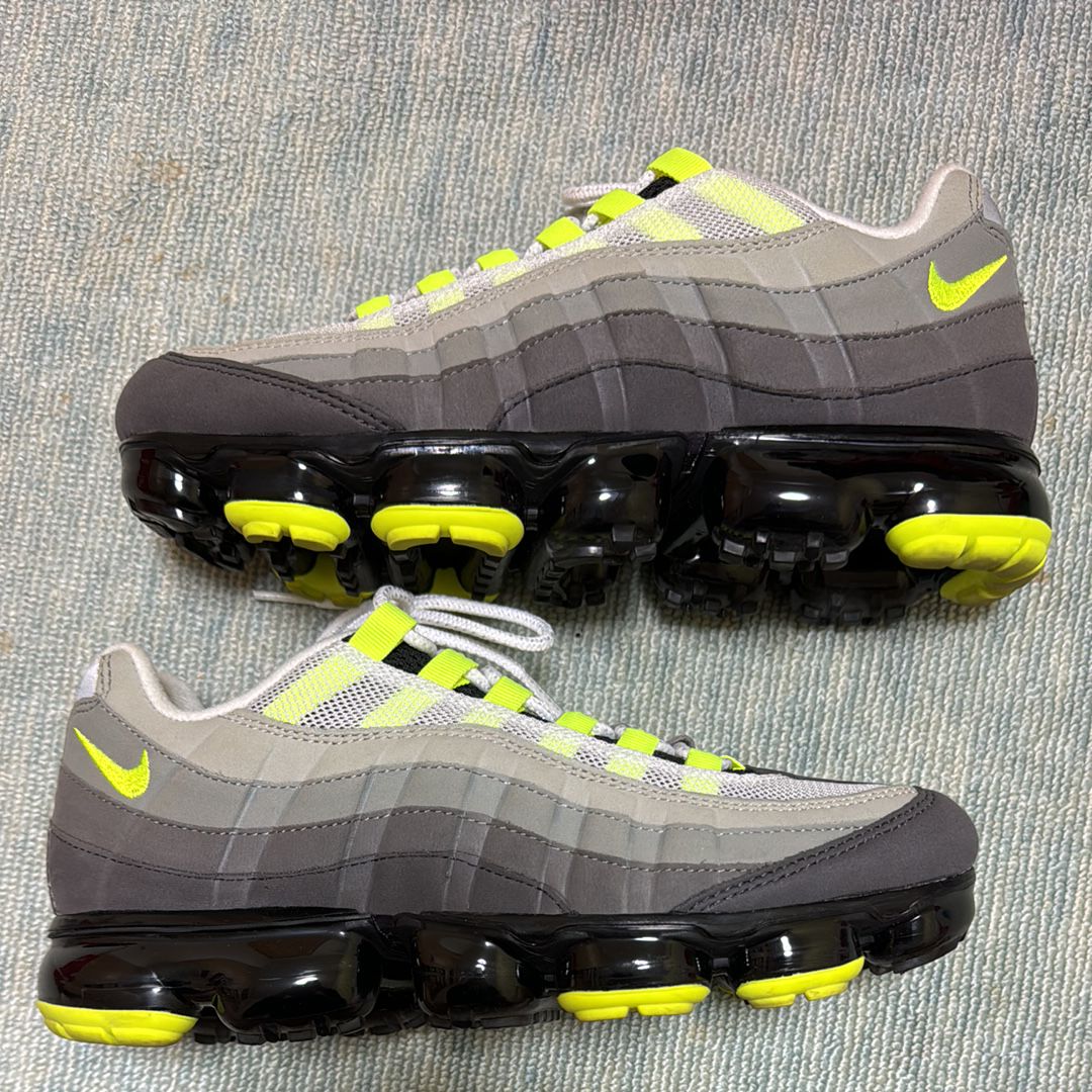 Nike Air Vapormax 95 "Neon"