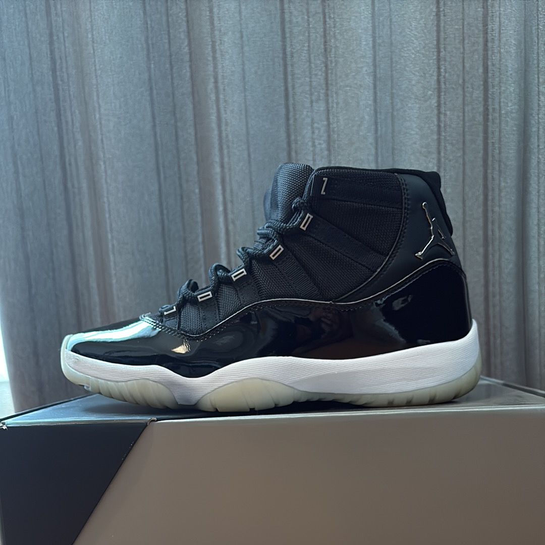 Nike Air Jordan 11 "Jubilee"