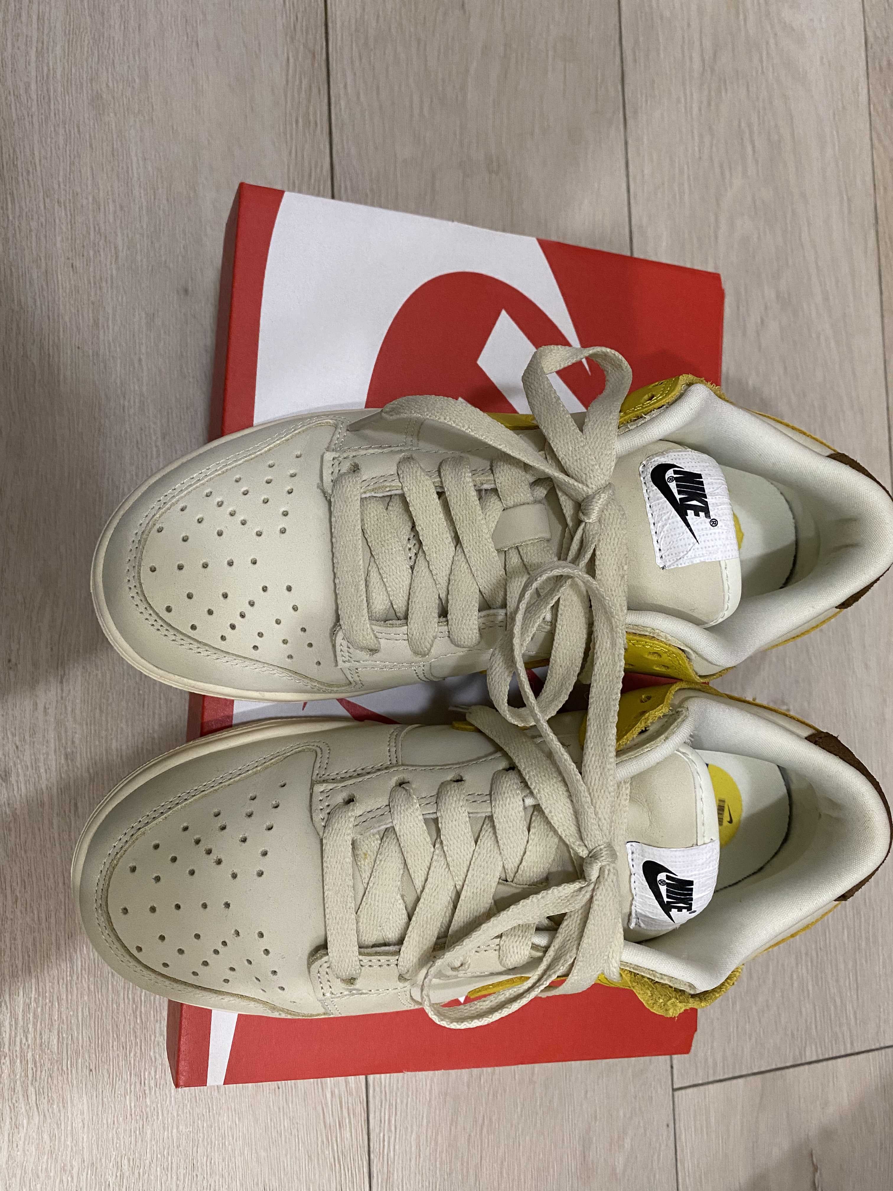 Nike Women's Dunk Low "Banana"