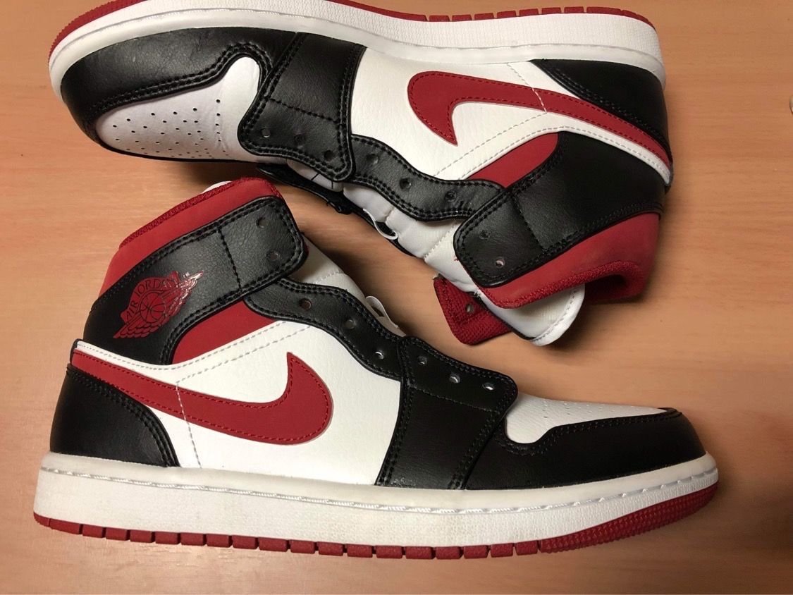 Nike Air Jordan 1 Mid "White/Gym Red Black"