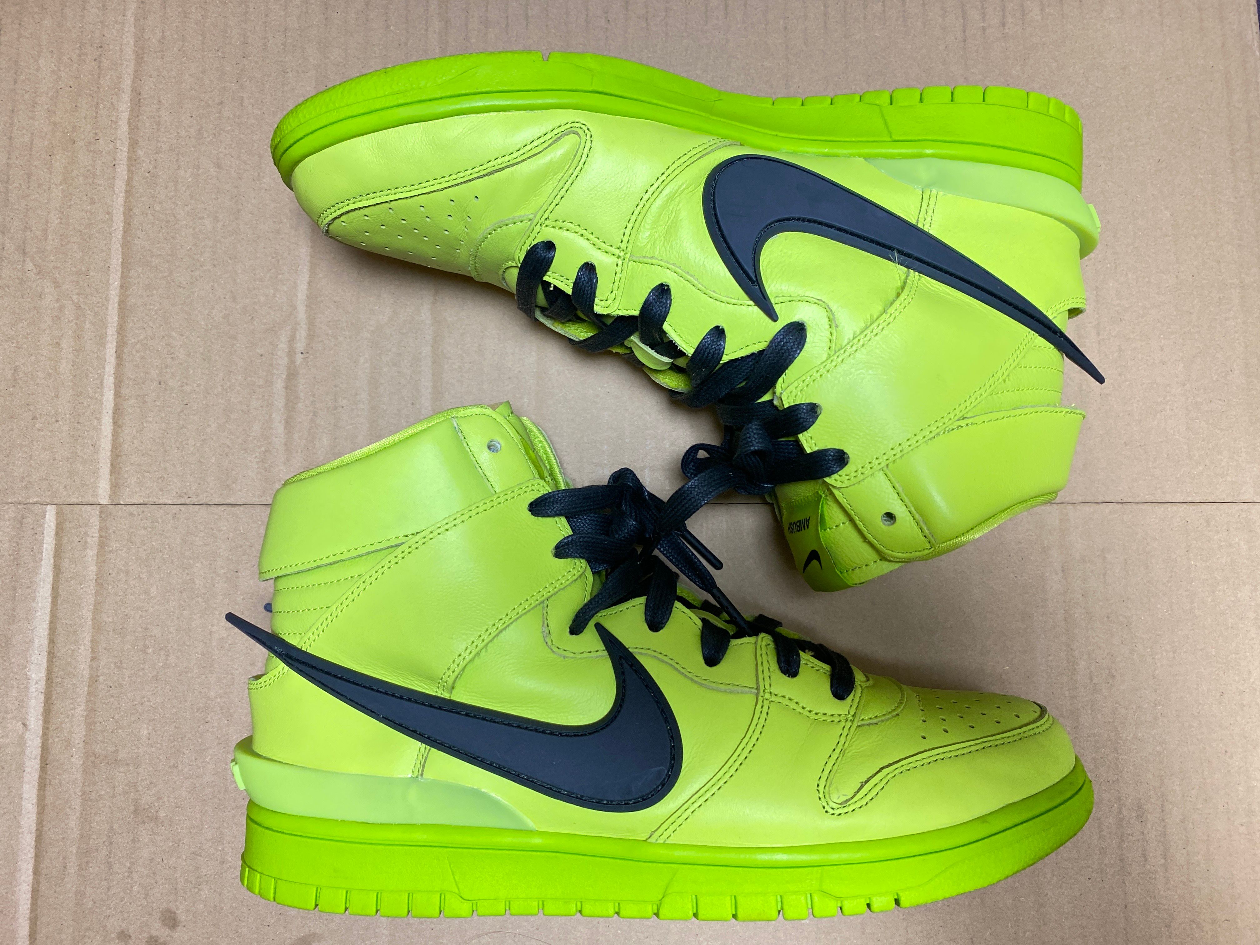 AMBUSH × NIKE DUNK HIGH "FLASH LIME"