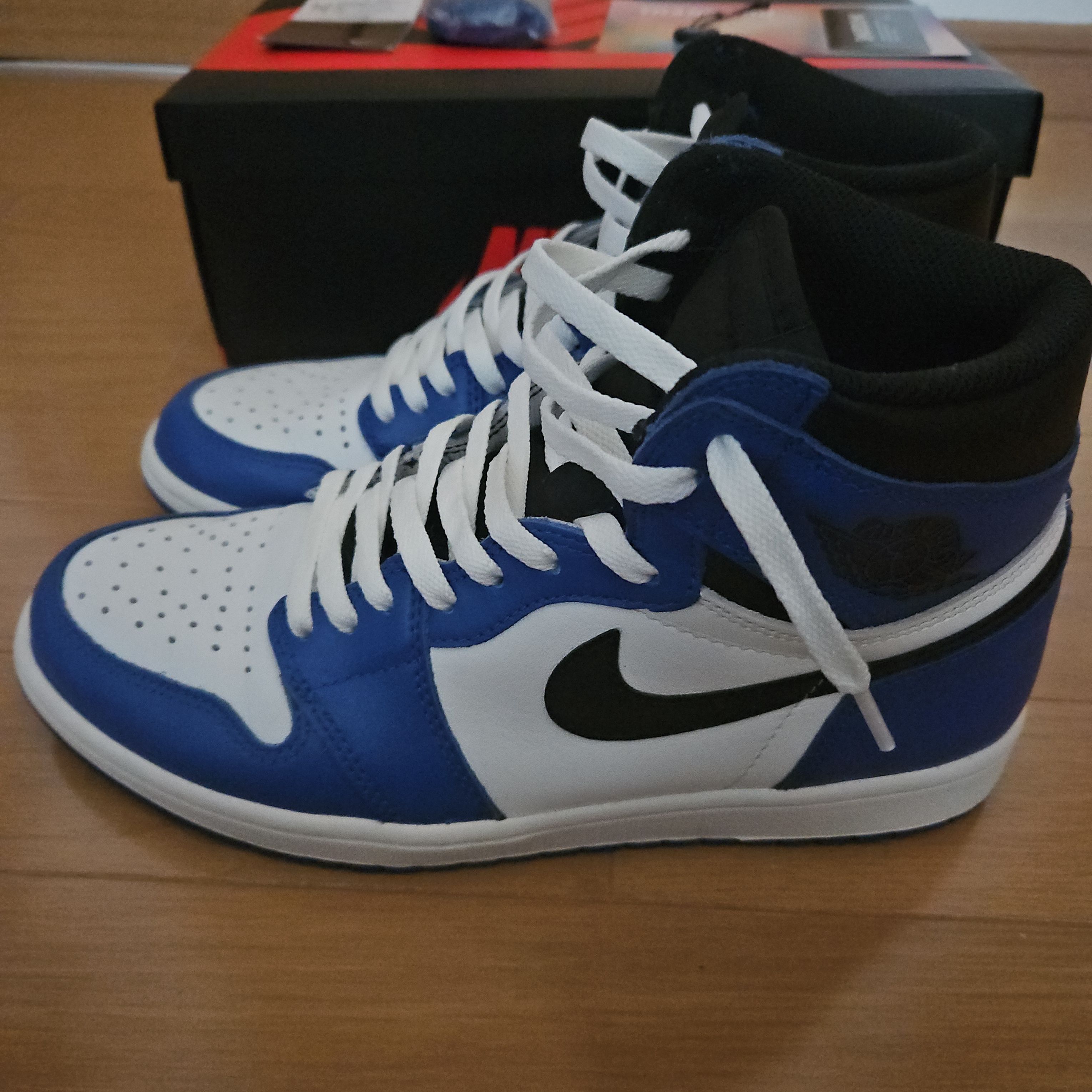 Nike Air Jordan 1 Retro High OG "Game Royal" 
