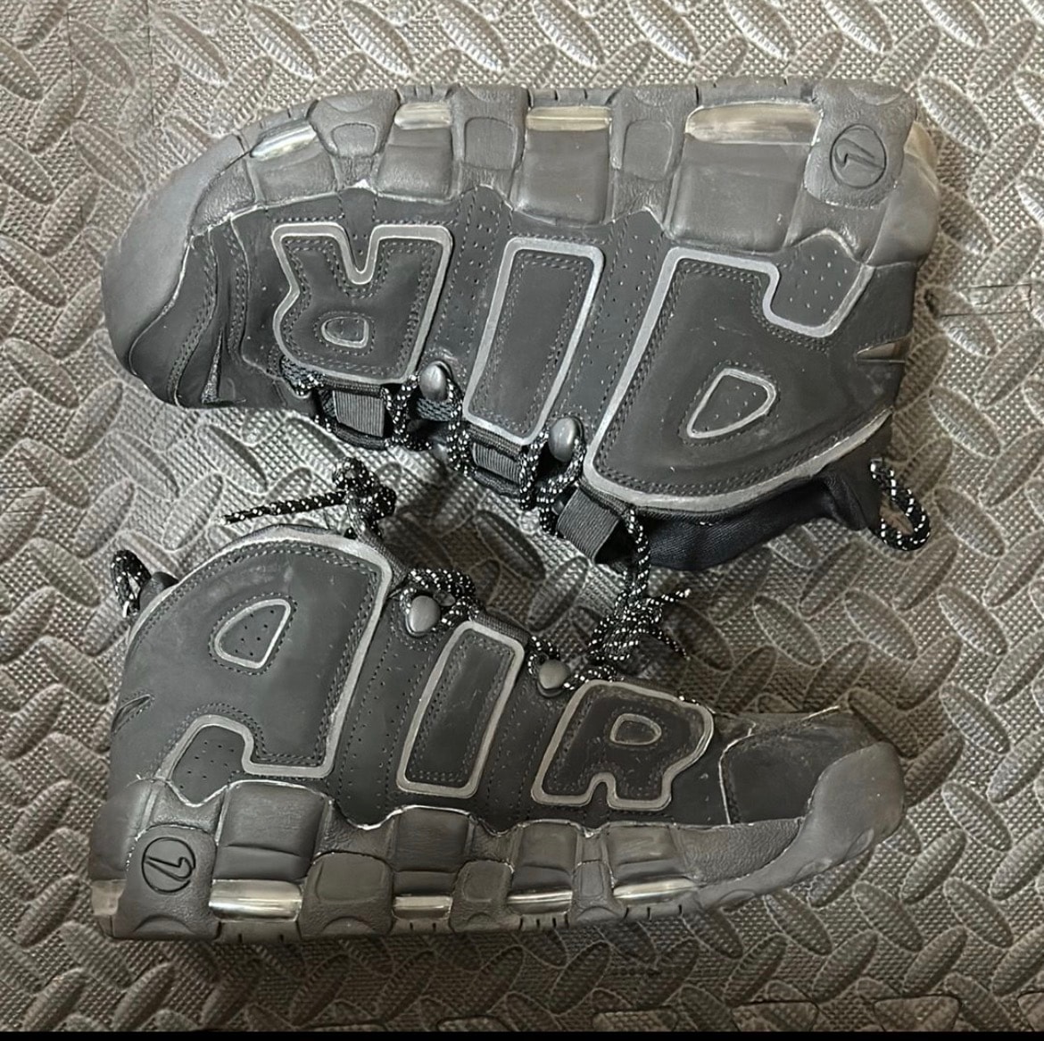 NIKE AIR MORE UPTEMPO BLACK