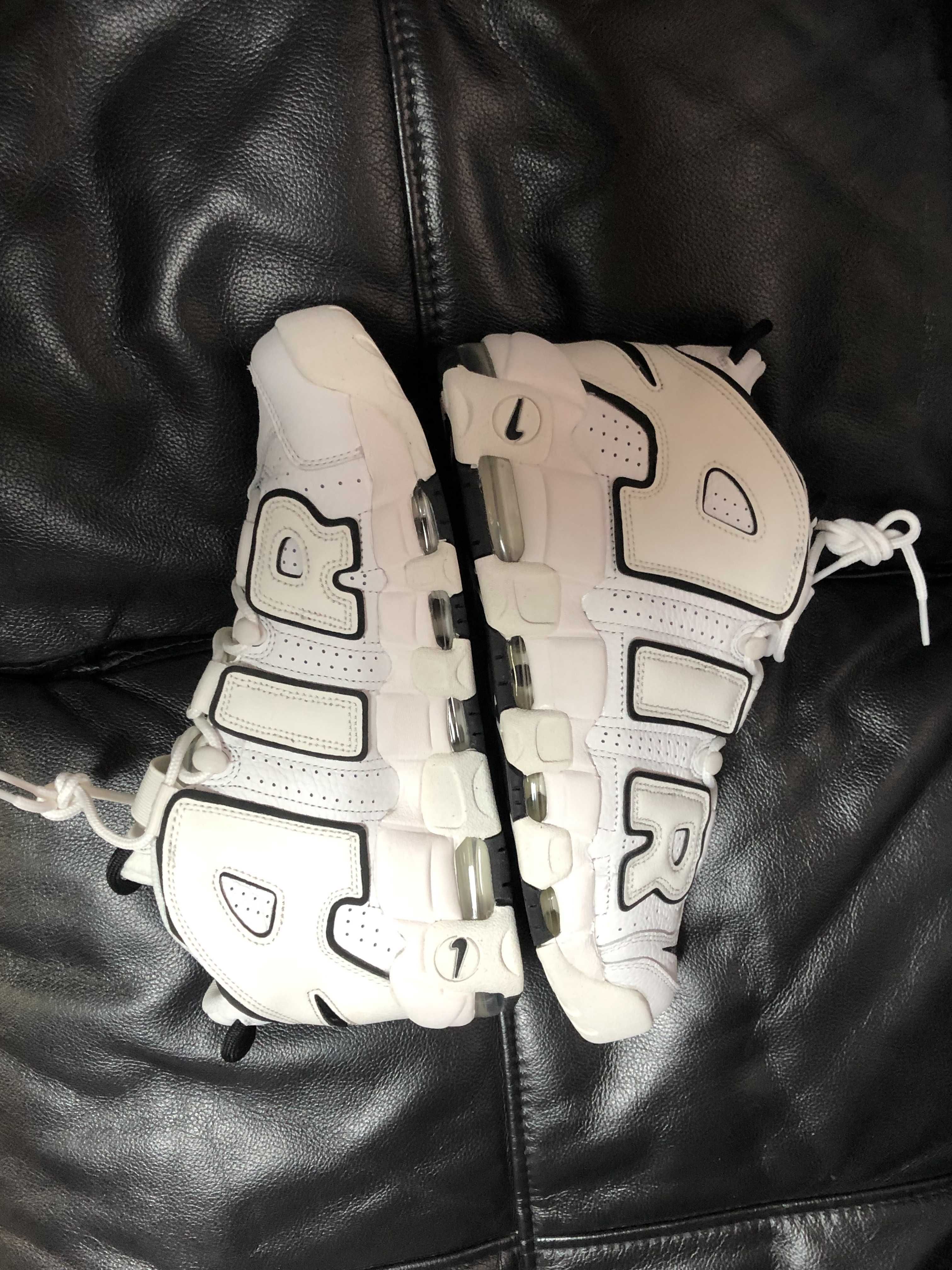 Nike Women's Air More Uptempo "White/Black"