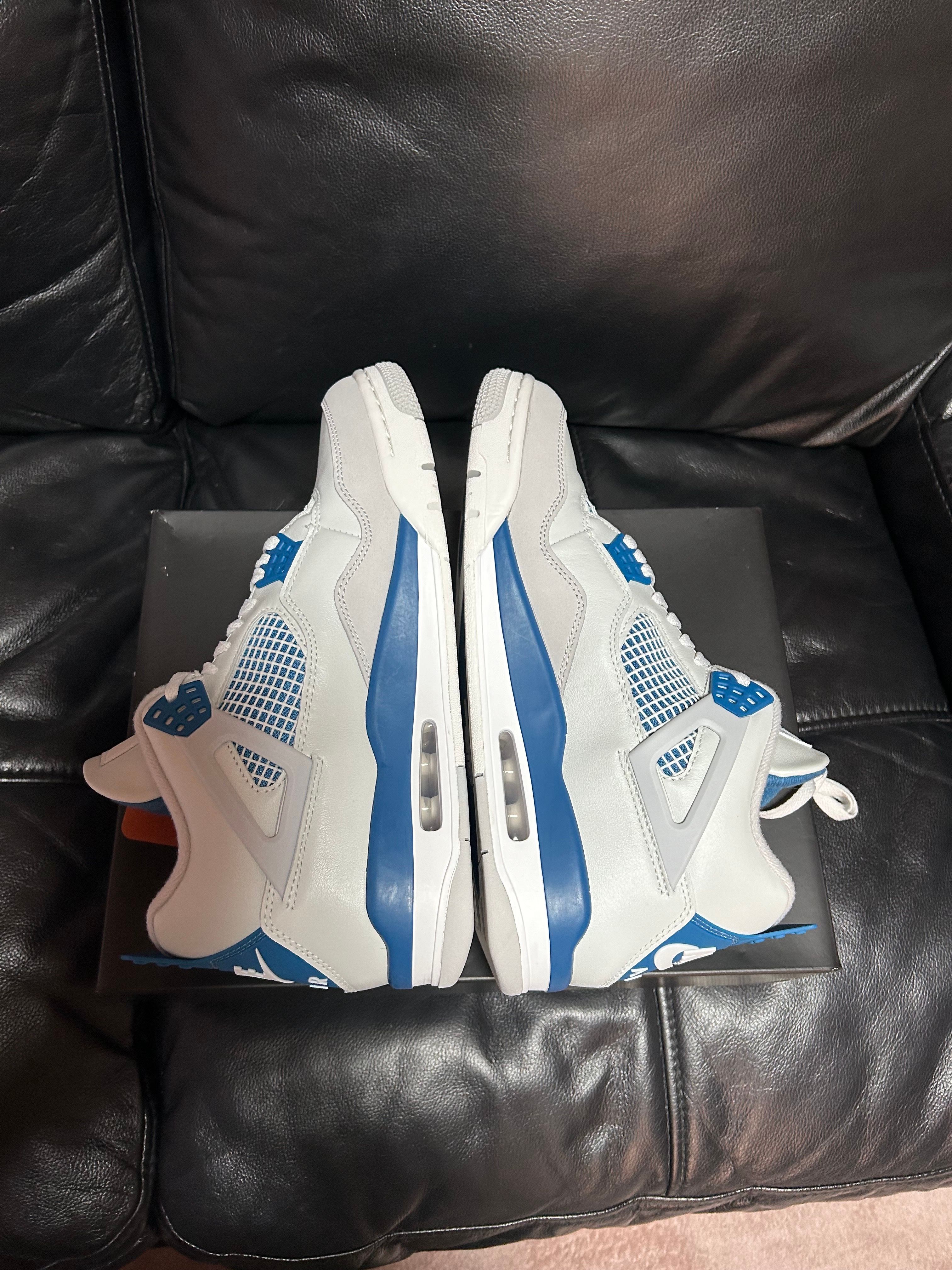 Nike Air Jordan 4 Retro "Industrial Blue"