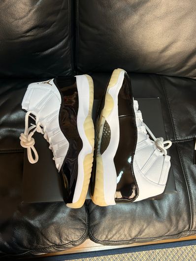 Nike Air Jordan 11 Retro "Gratitude"