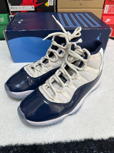 Nike Air Jordan 11 Retro "UNC Win Like 82"