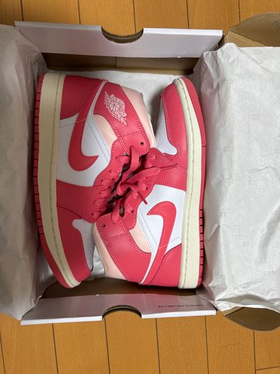 Nike Women's Air Jordan 1 Mid "Strawberries and Cream"