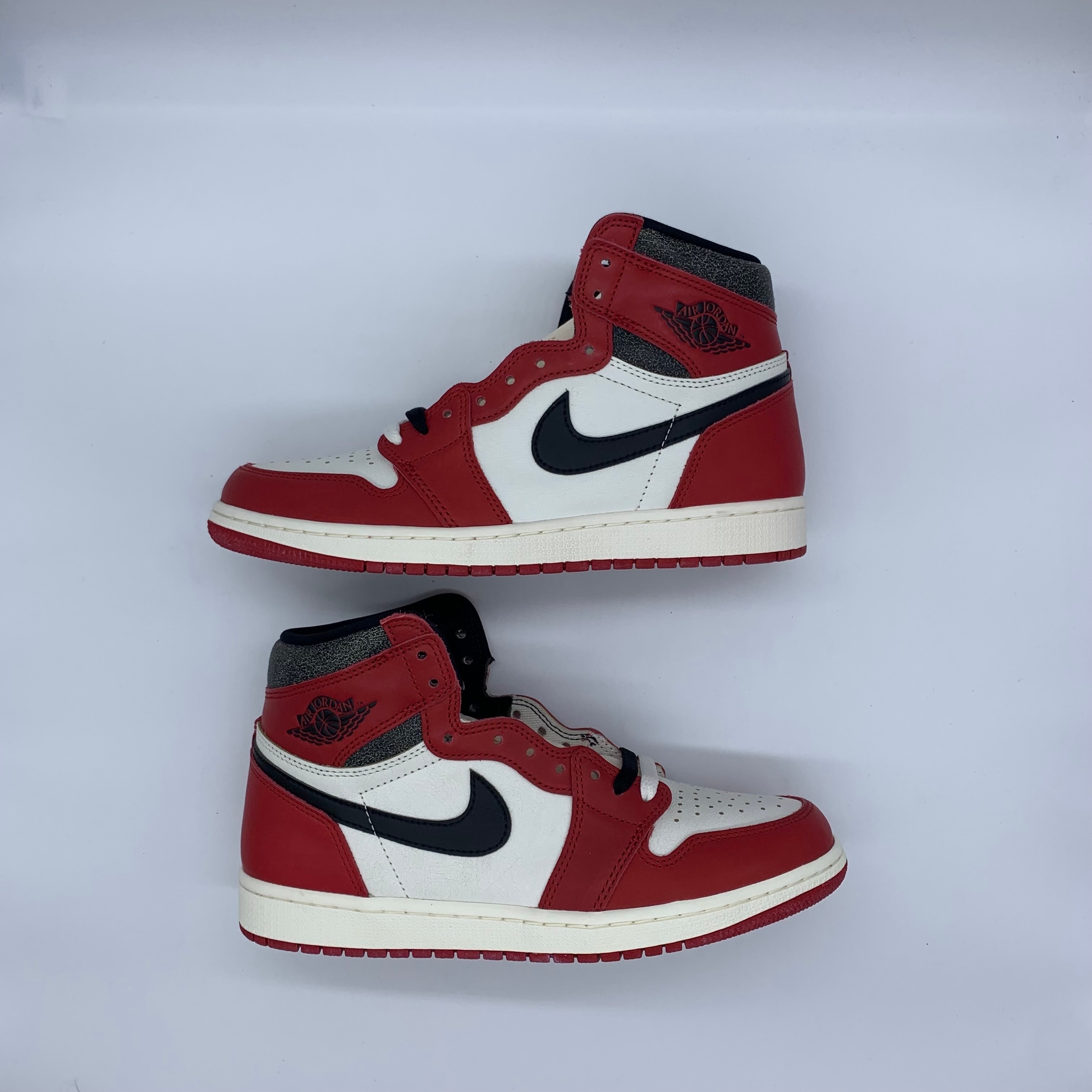 Nike Air Jordan 1 High OG "Lost & Found/Chicago"