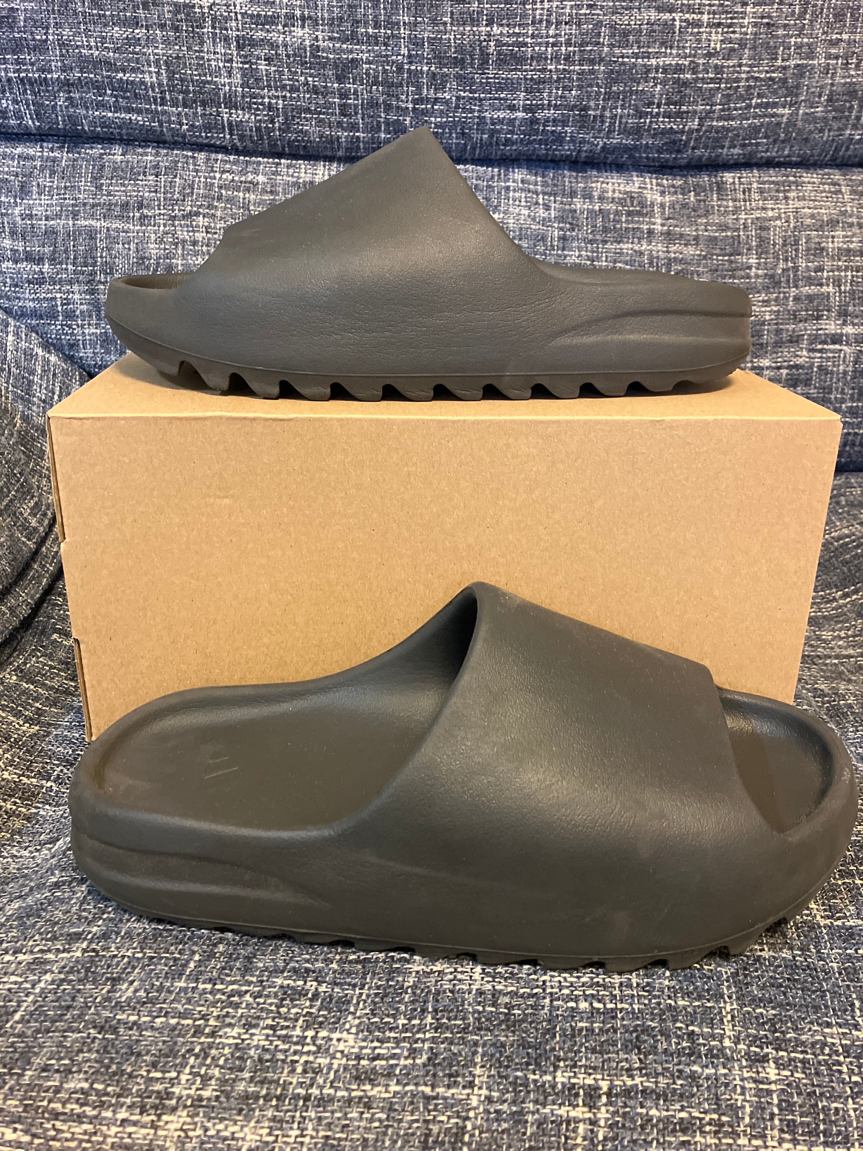 adidas YEEZY Slide "Onyx"