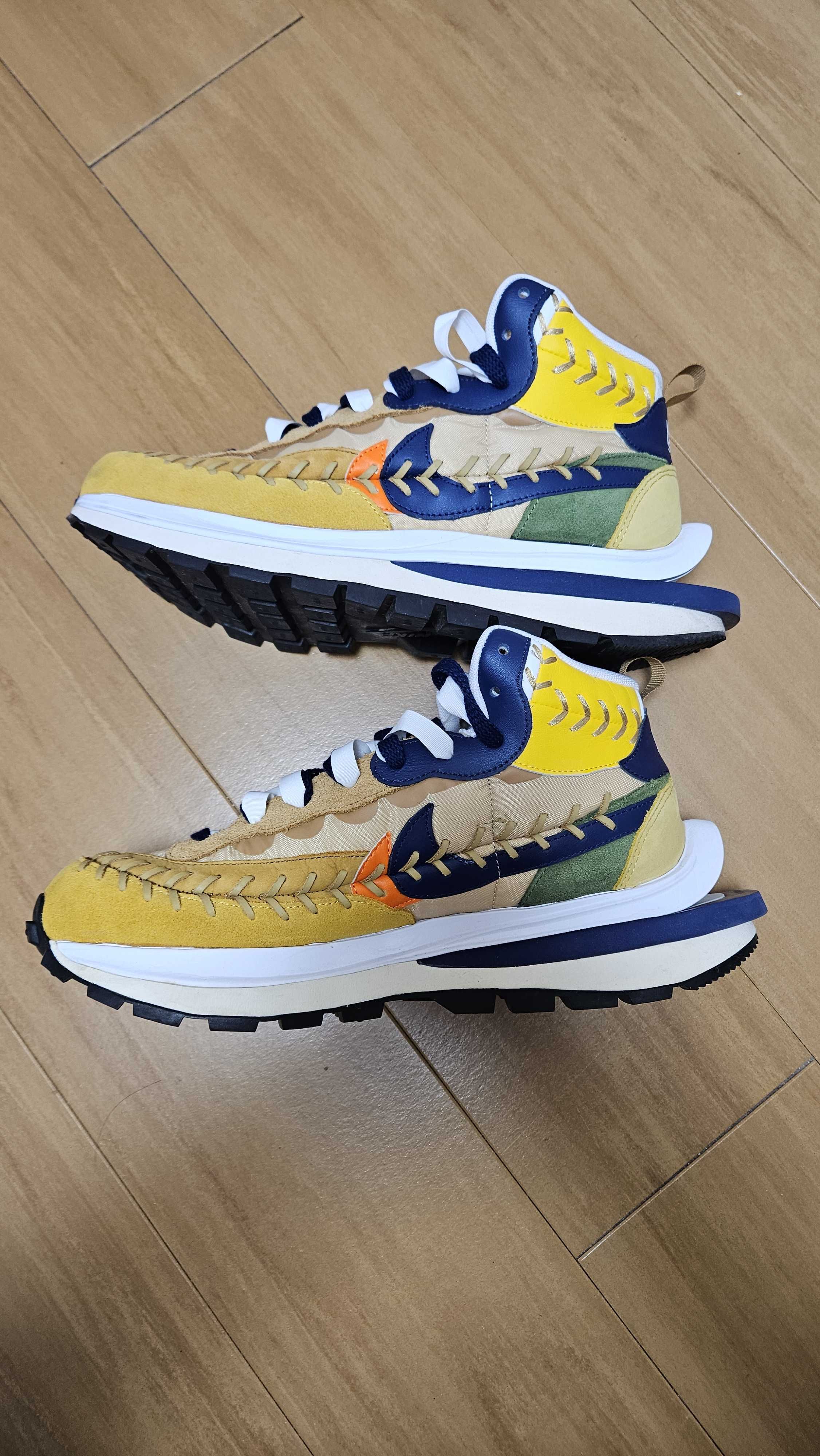 Jean-Paul Gaultier × sacai × Nike VaporWaffle "Sesame/Multi Color"