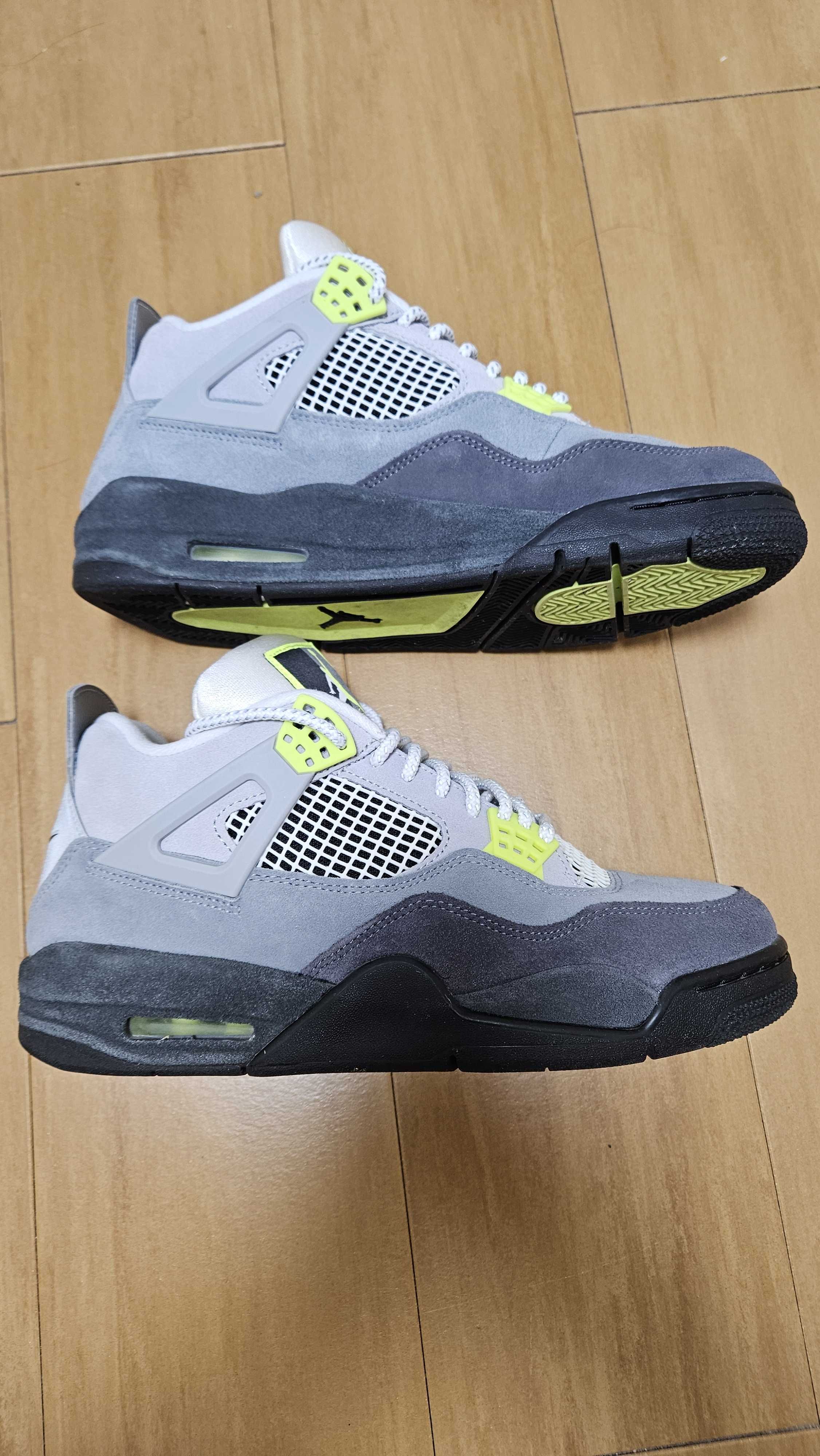 NIKE AIR JORDAN 4 RETRO LE "NEON"