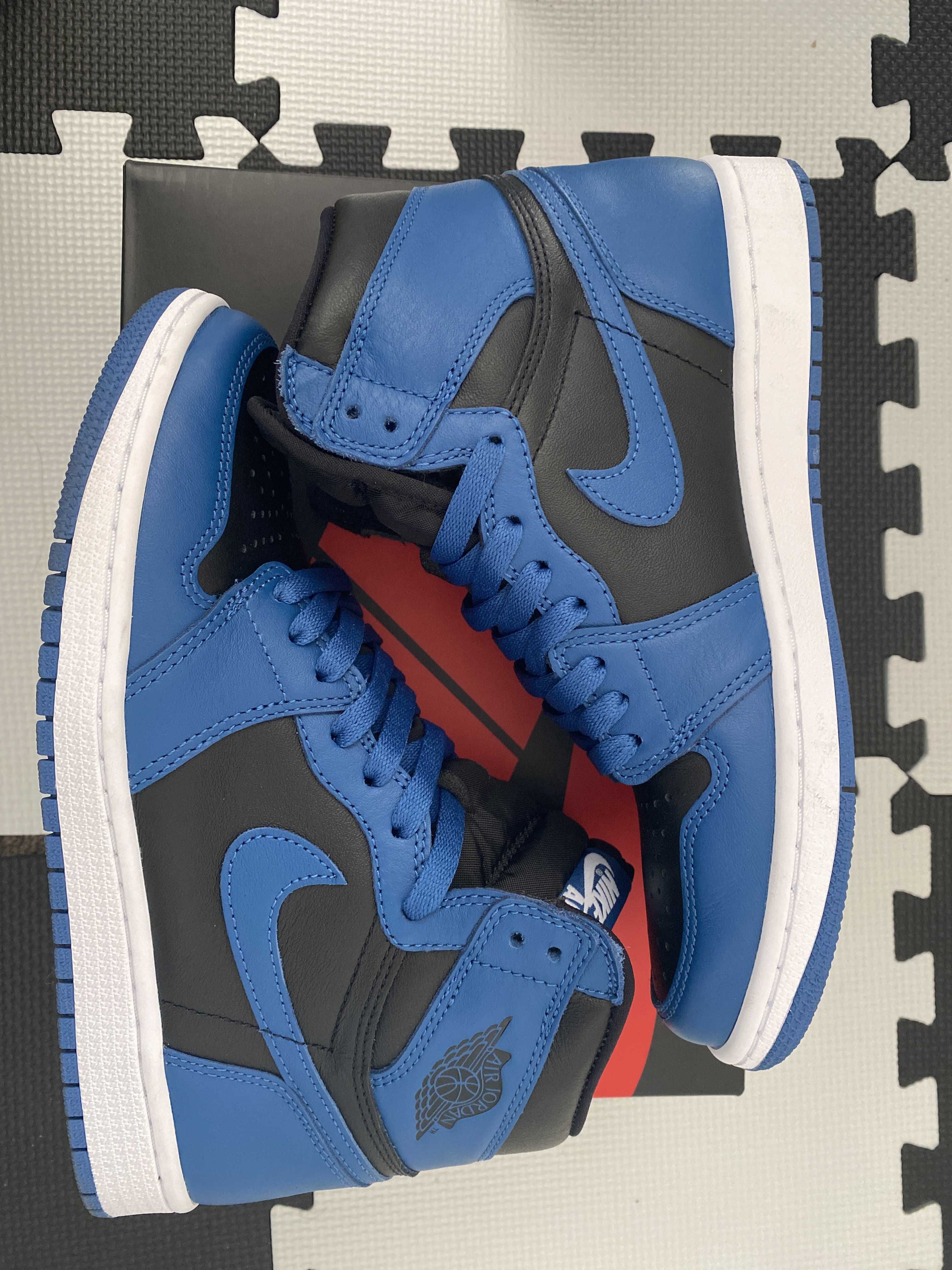 Nike Air Jordan 1 Retro High OG "Dark Marina Blue"