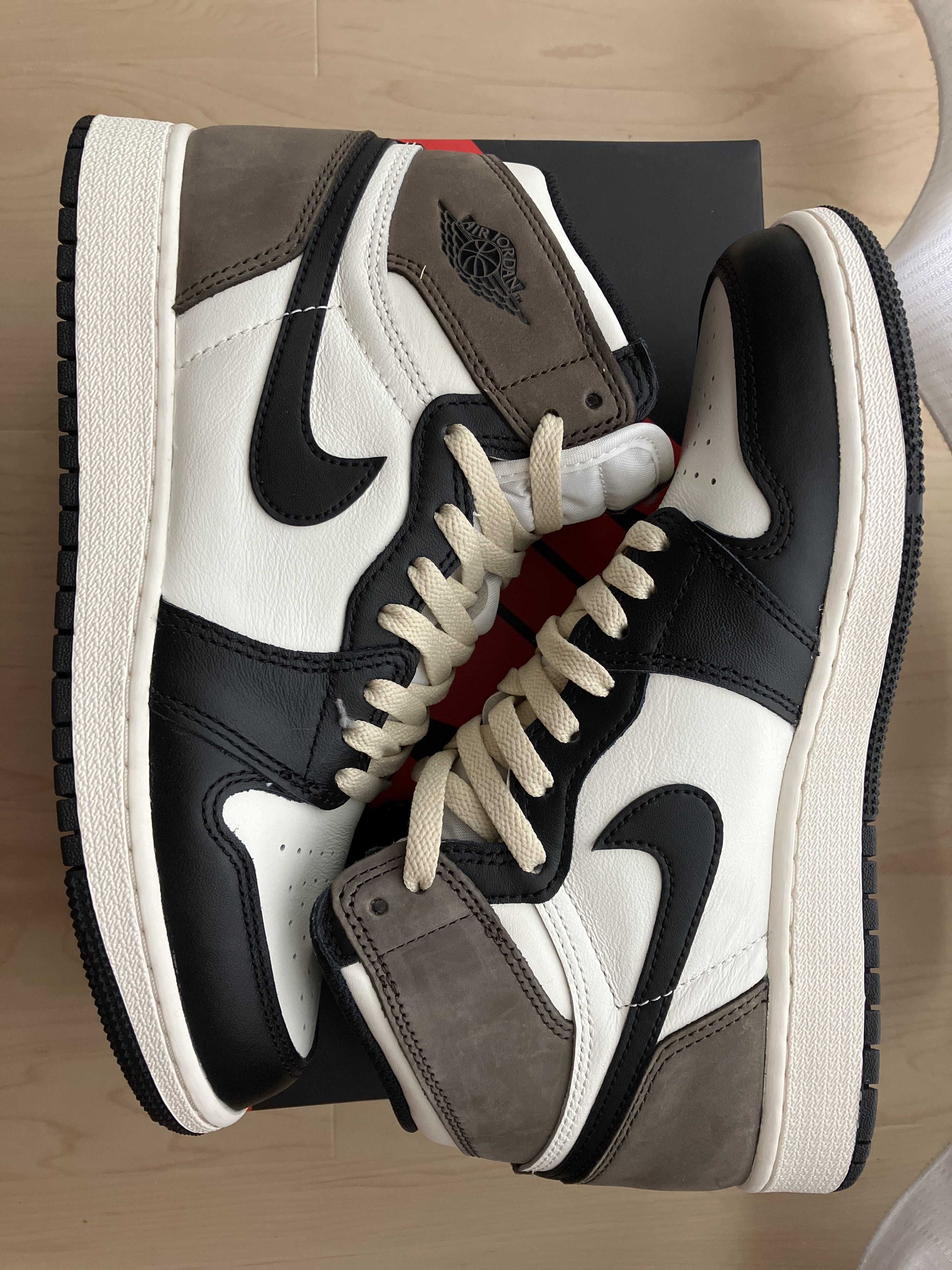 Nike GS Air Jordan 1 High OG "Sail/Dark Mocha/Black"