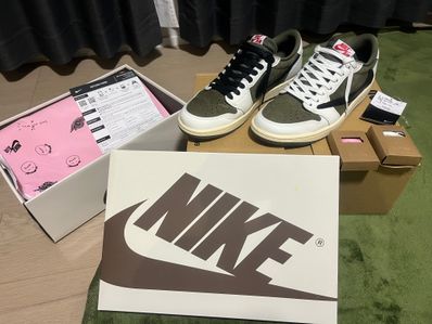 Travis Scott × Nike Air Jordan 1 Low OG SP "Reverse Olive"