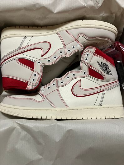 Nike Air Jordan 1 Retro High OG "Sail/University Red"