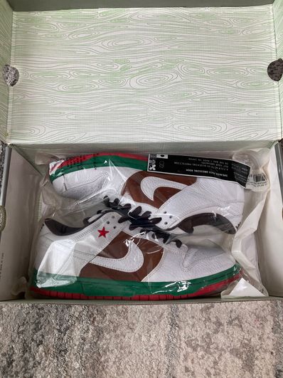 Nike SB Dunk Low "California"