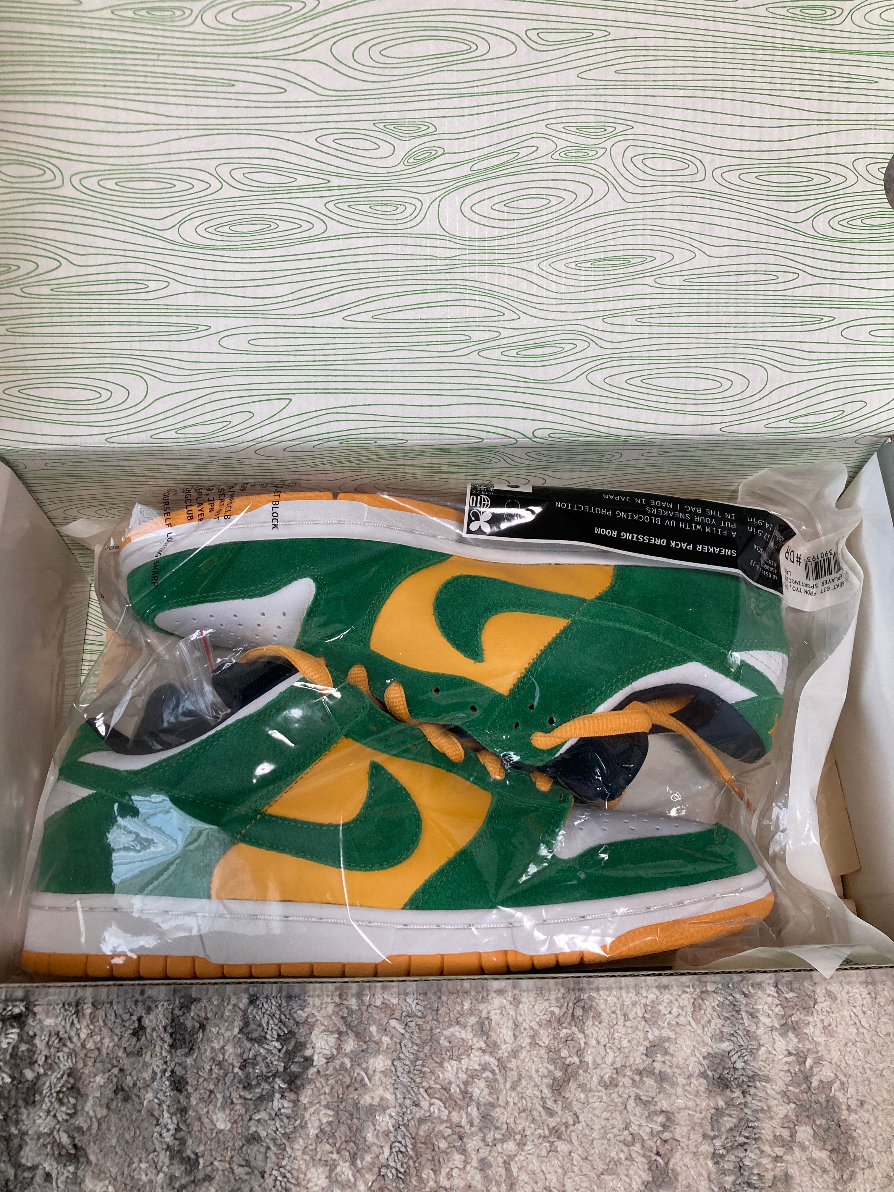 Nike SB Dunk Low Pro "SB Buck" (2003)