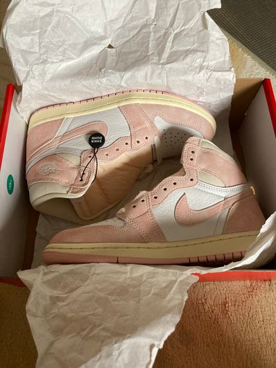 Nike Women's Air Jordan 1 Retro High OG "Washed Pink"