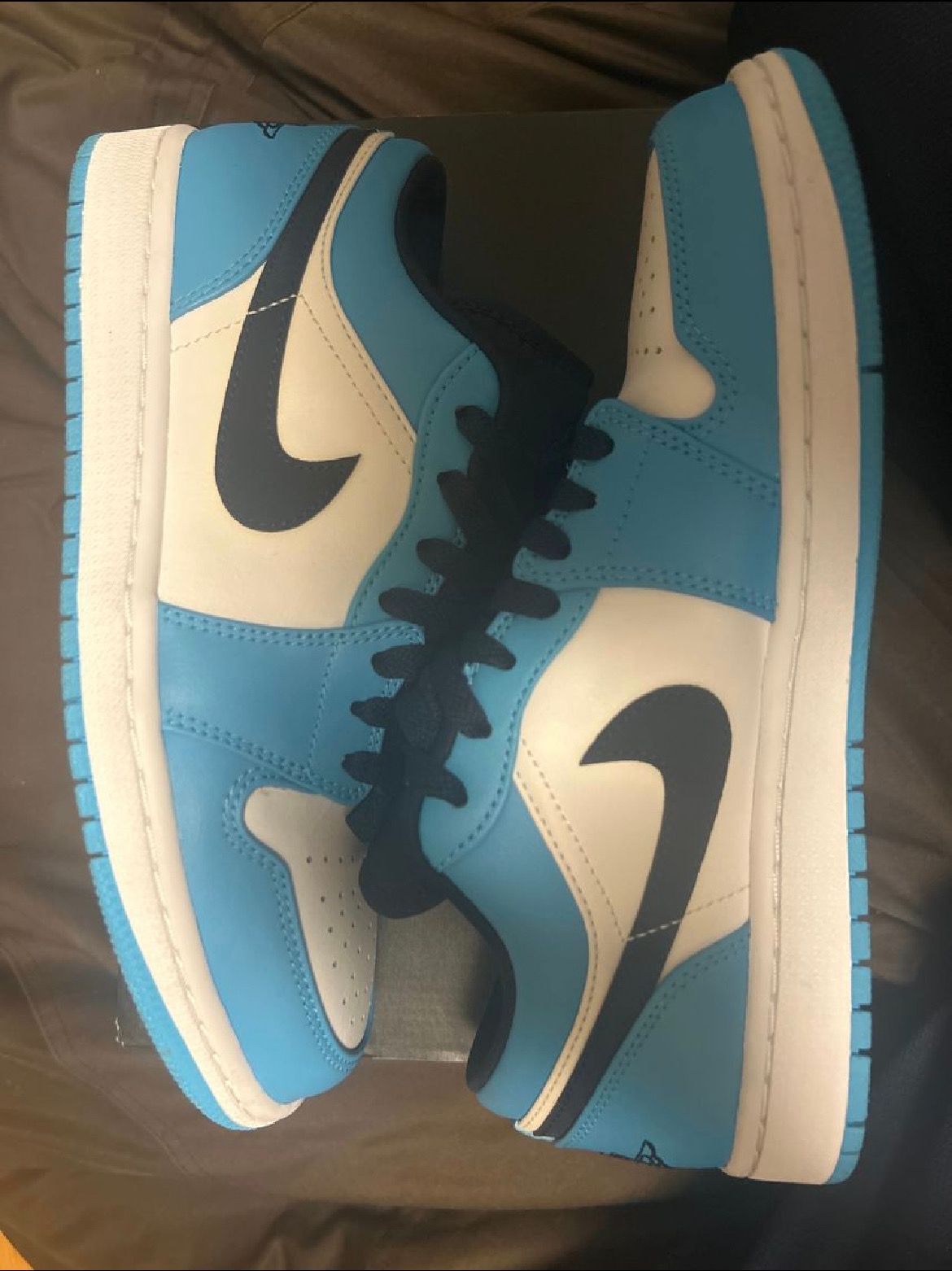 Nike Air Jordan 1 Low "University Blue"   