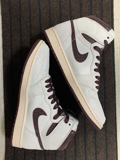 A Ma Maniere × Nike Air Jordan 1 Retro High OG "Sail and Burgundy"