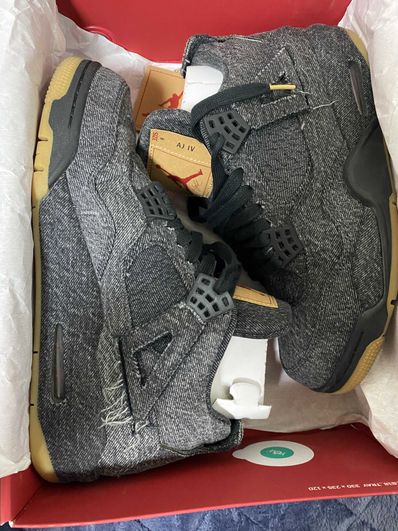 Nike × Levi's Air Jordan 4 "Black Denim" (Tag: LEVIS®)
