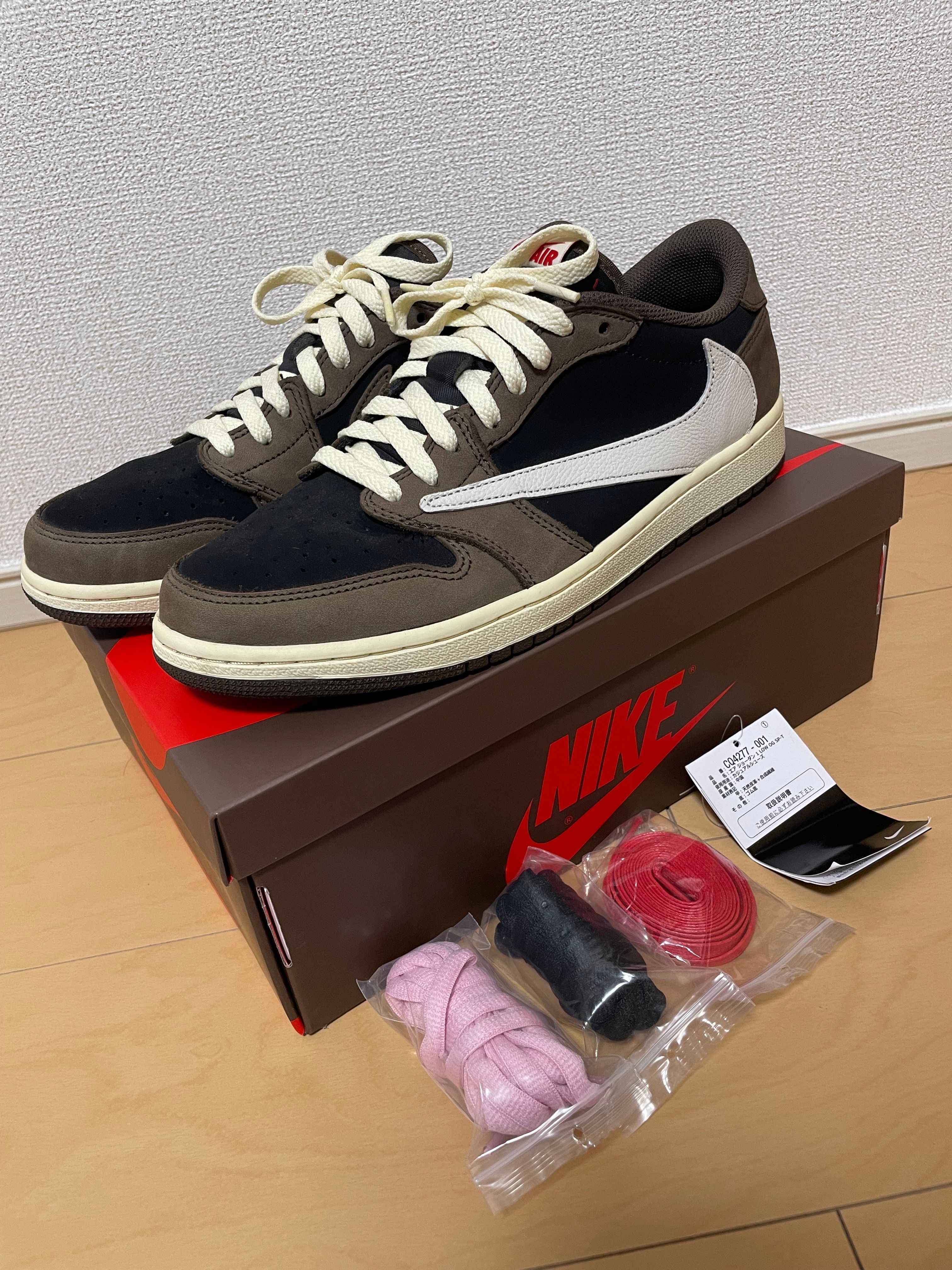 Travis Scott × Nike Air Jordan 1 Low OG SP-T "Black/Dark Mocha"