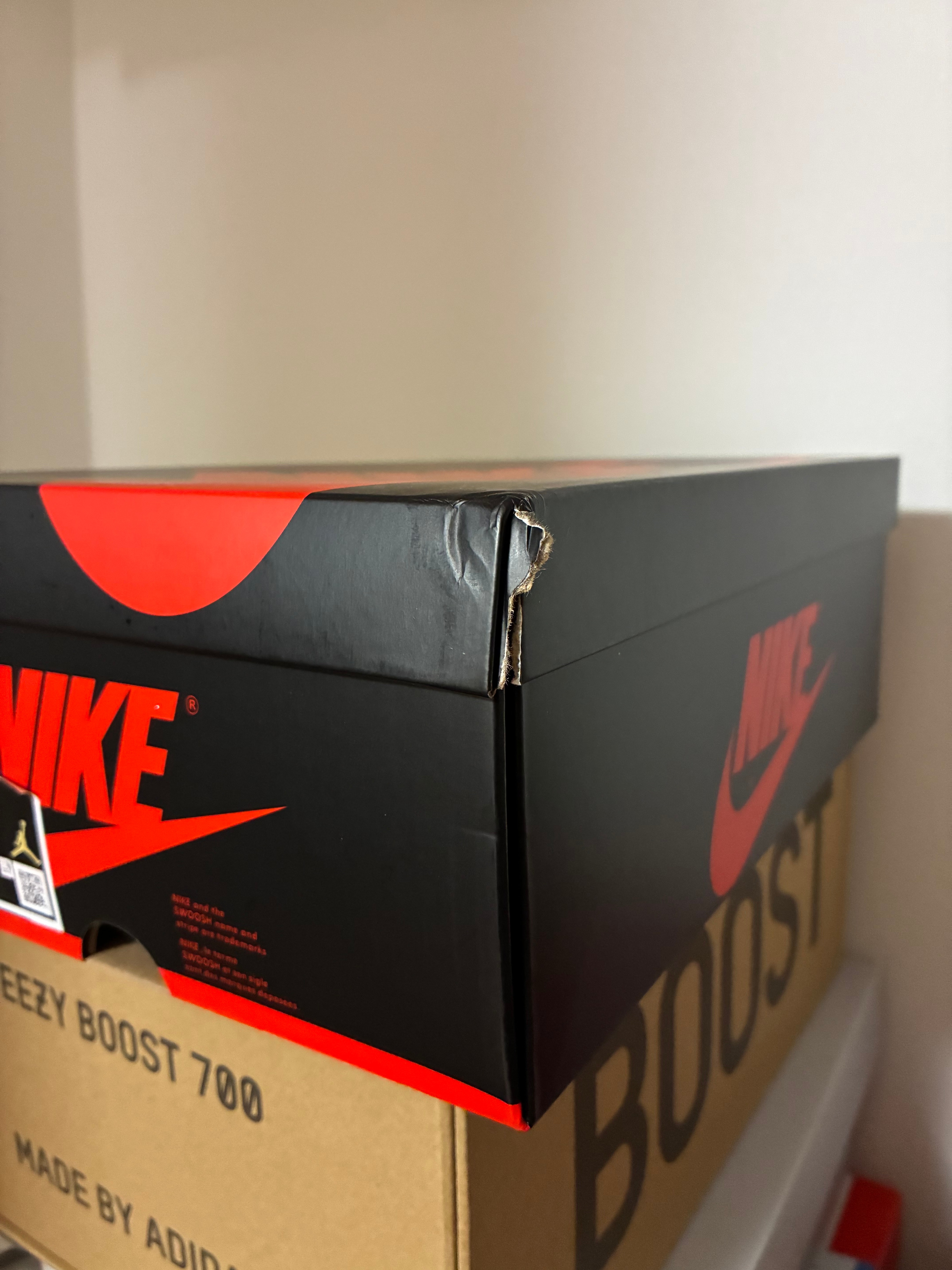 ナイキ エアジョーダン1 レトロ ロー OG "ブラック トゥ"