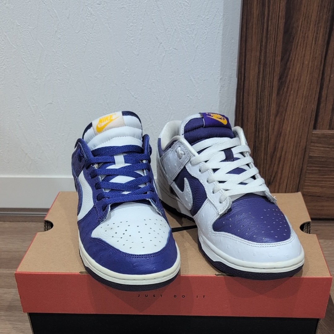 Nike Women's Dunk Low "Made You Look"