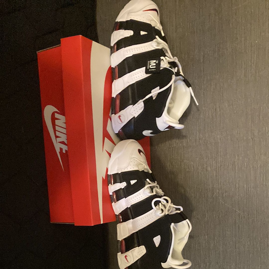 NIKE AIR MORE UPTEMPO "WHITE/BLACK/UNIVERSITY RED"(2020)