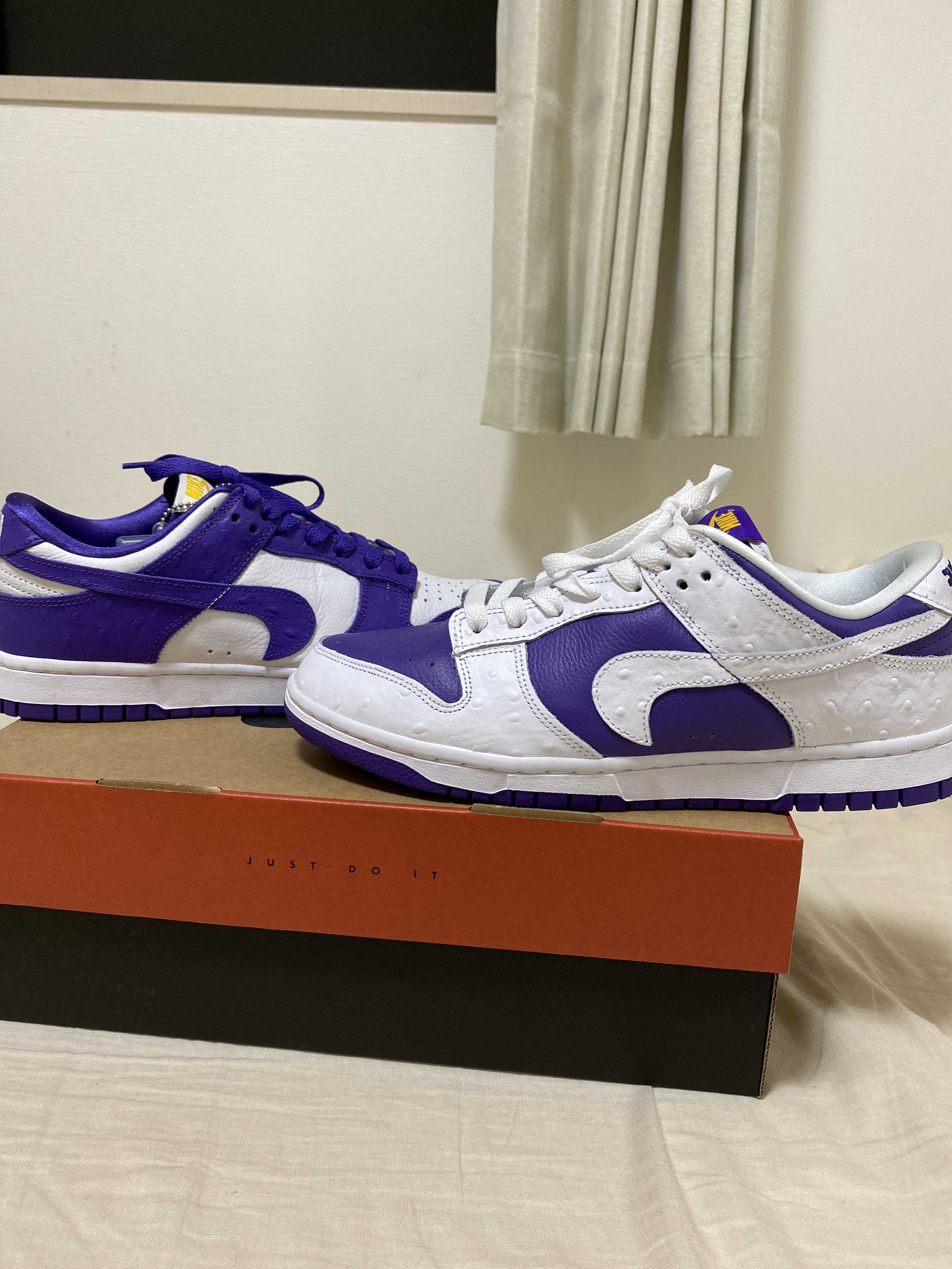 Nike Women's Dunk Low "Made You Look"