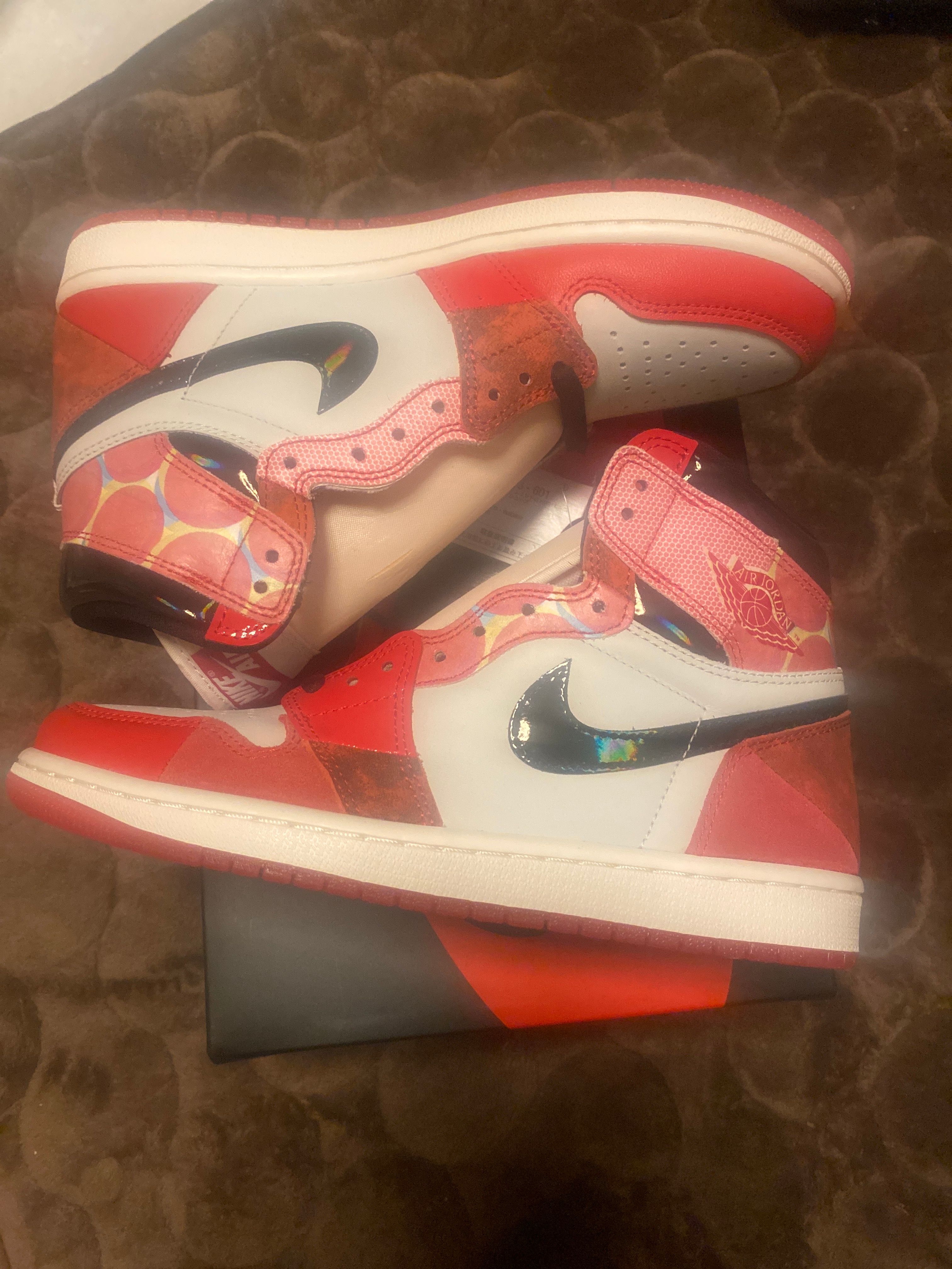 Spider-Man × Nike Air Jordan 1 Retro High OG SP "Spider-Man: Across the Spider-Verse/University Red"