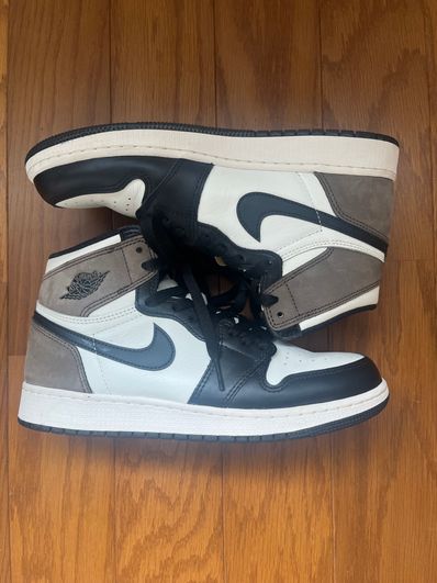 Nike Air Jordan 1 High OG "Sail/Dark Mocha/Black"
