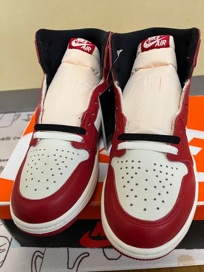 Nike Air Jordan 1 High OG "Lost & Found/Chicago"