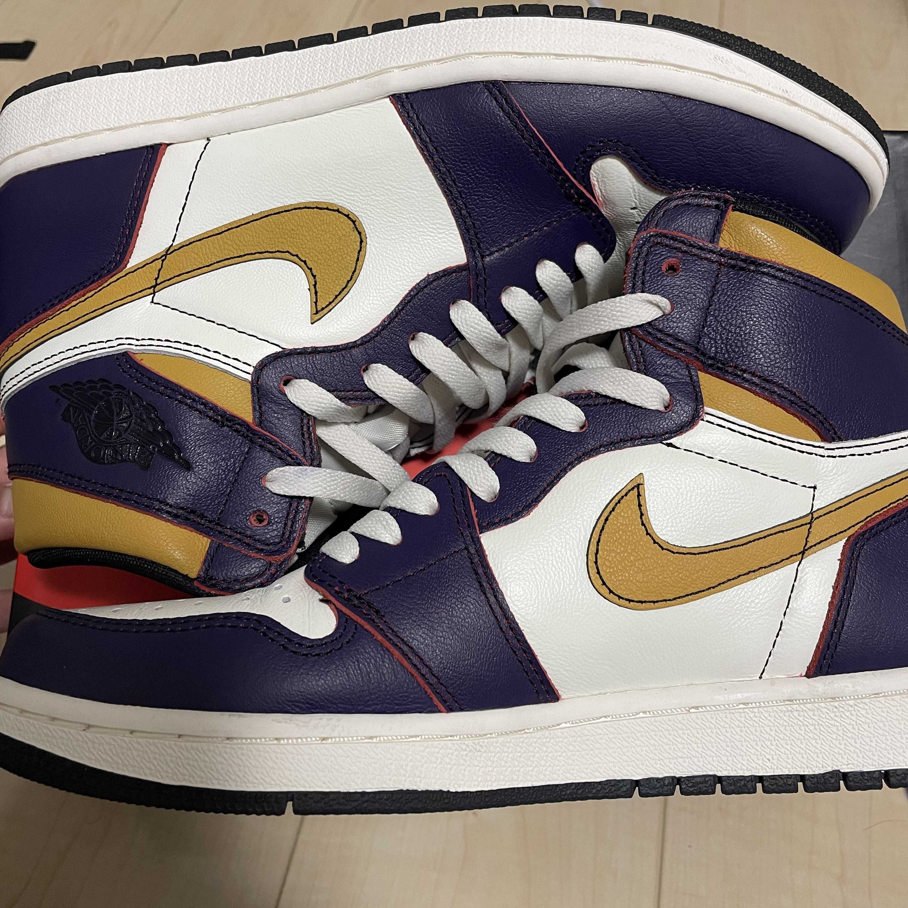 Nike SB × Air Jordan 1 Retro High "La To Chicago"  