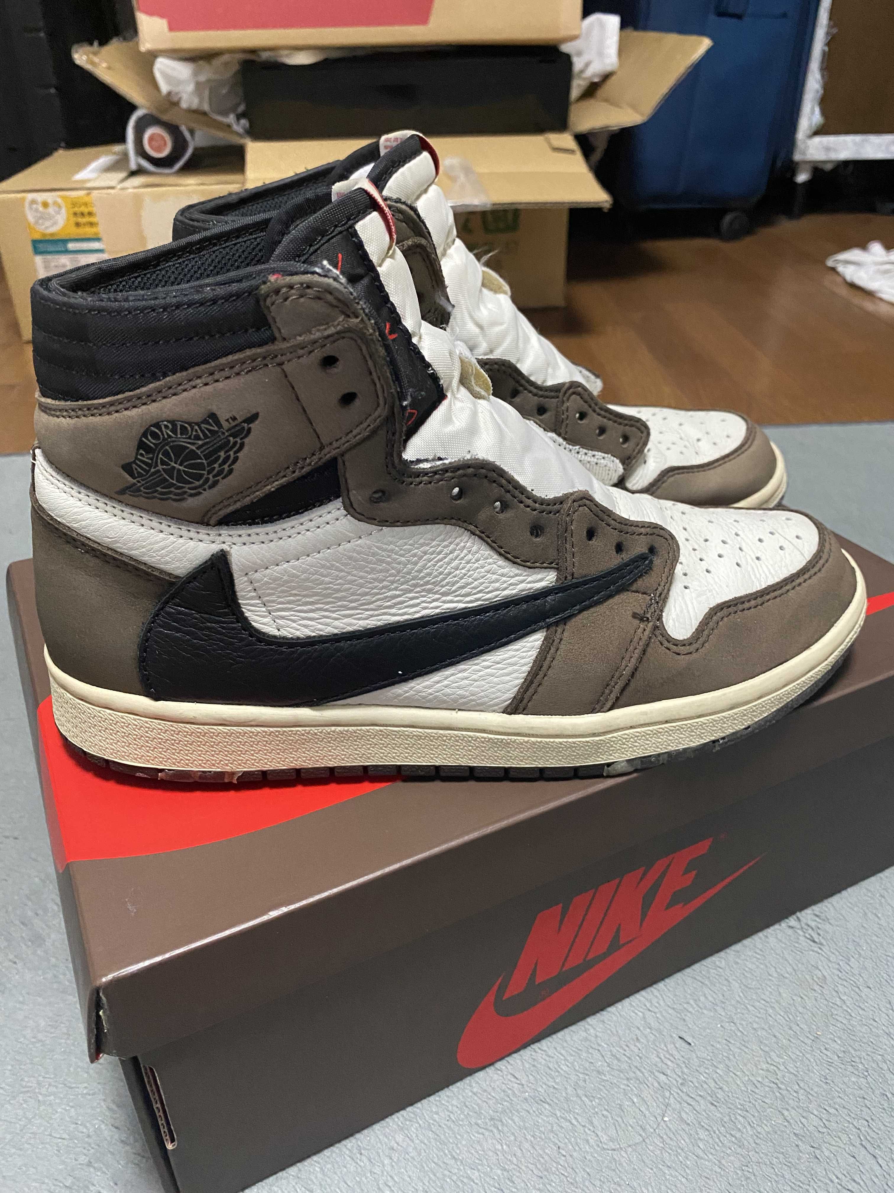 Travis Scott × Nike Air Jordan 1 Retro High OG TS SP "Sail/Dark Mocha"