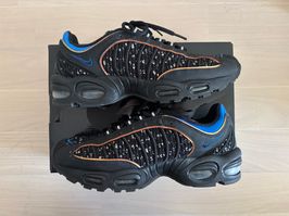 シュプリーム × ナイキ エアマックステイルウィンド 4 ブラック