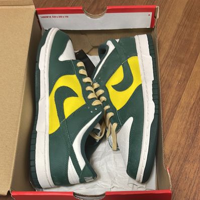 Nike Women's Dunk Low SE "Noble Green"